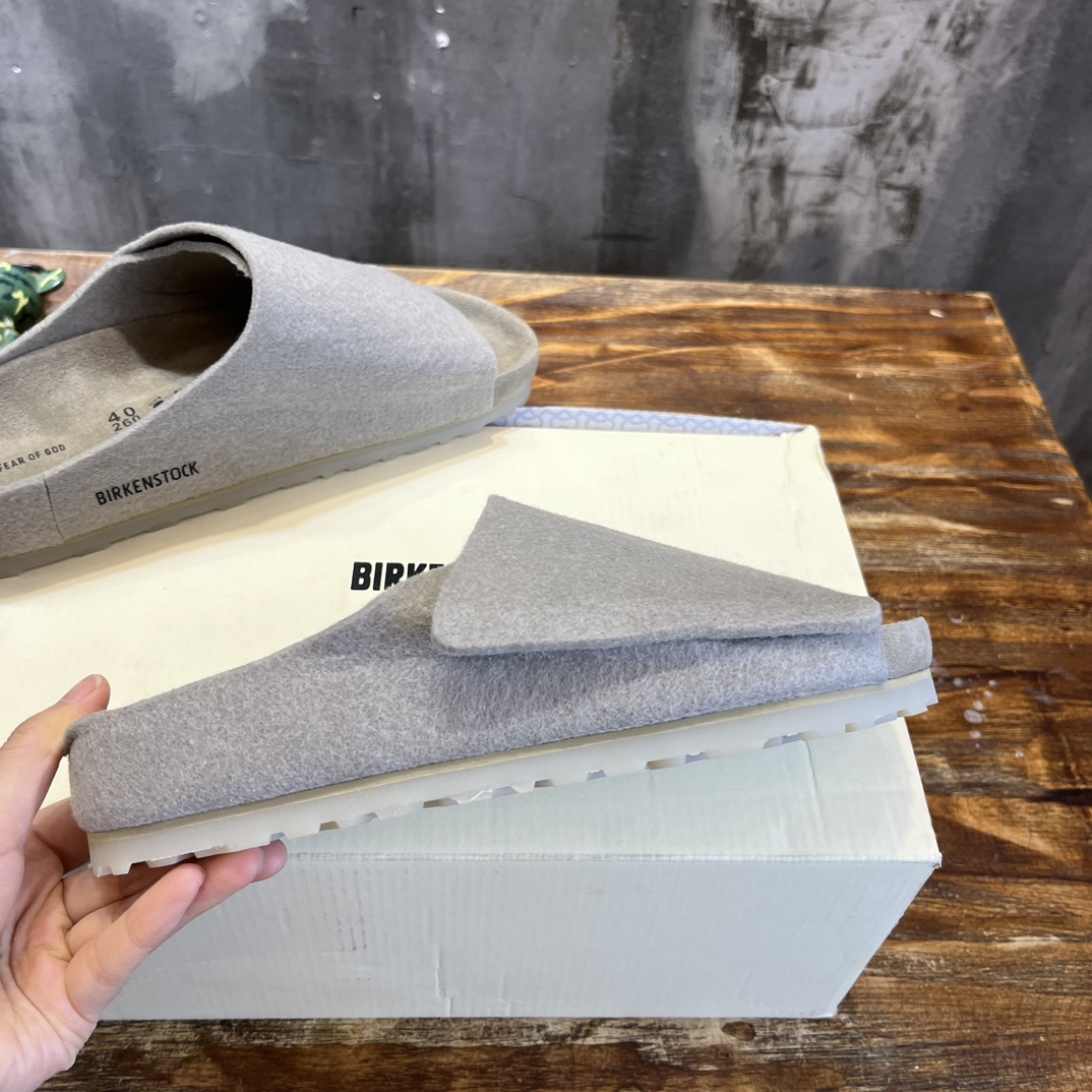 Fear of God of God BIRKENSTOCK联名勃肯系列拖鞋