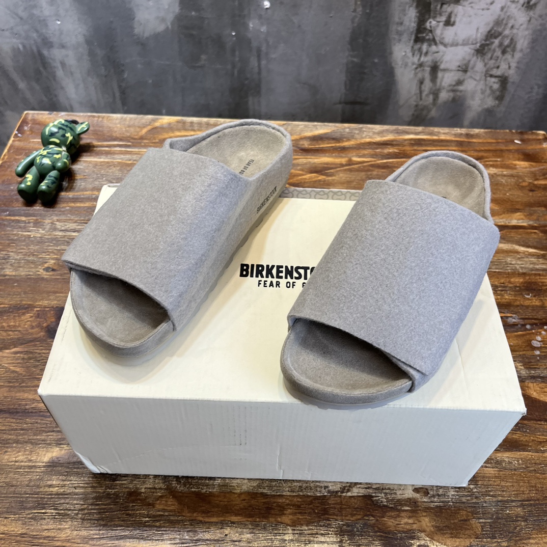 Fear of God of God BIRKENSTOCK联名勃肯系列拖鞋