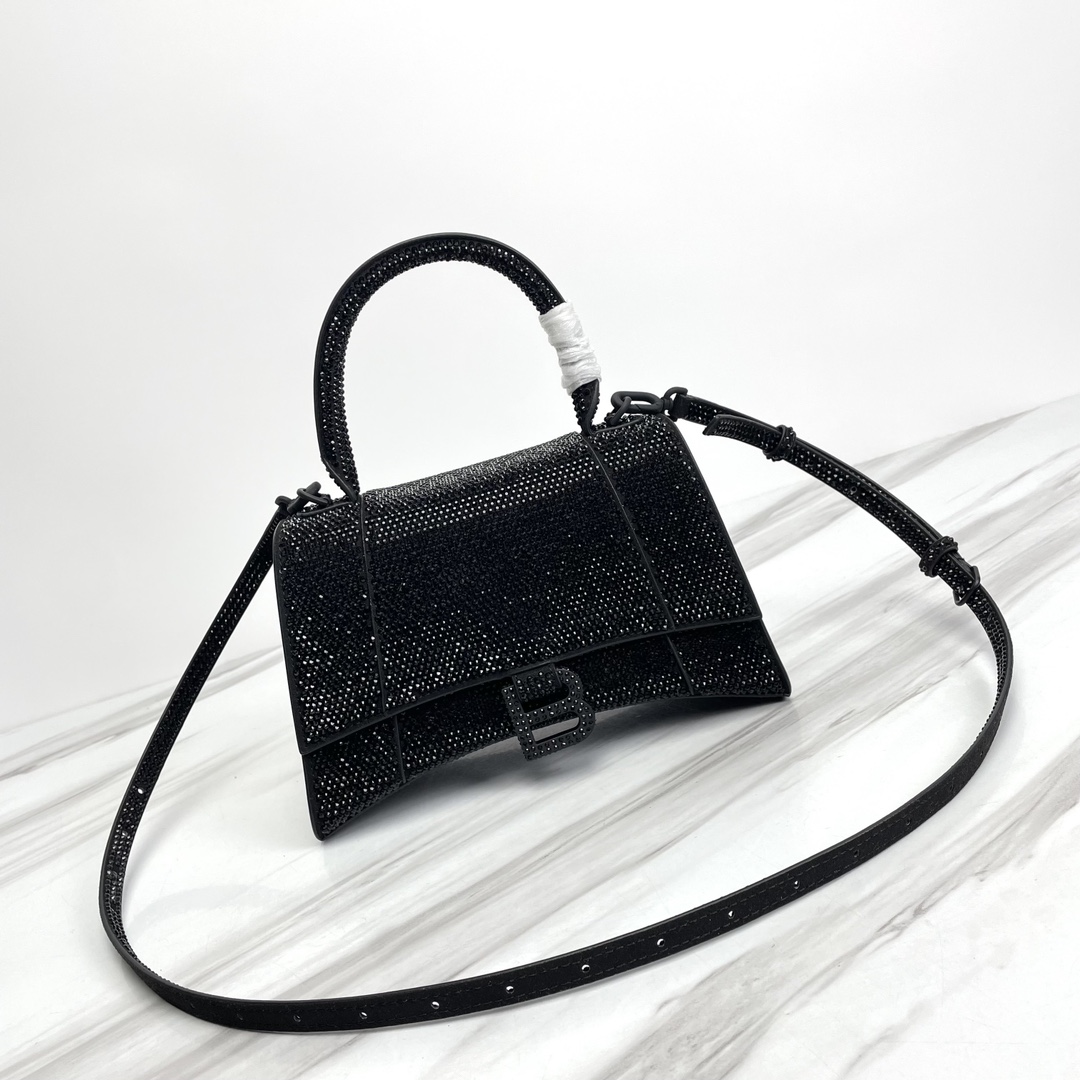 Balenciaga Luxury Designer Handbag Shoulder Bag in fine calfskin