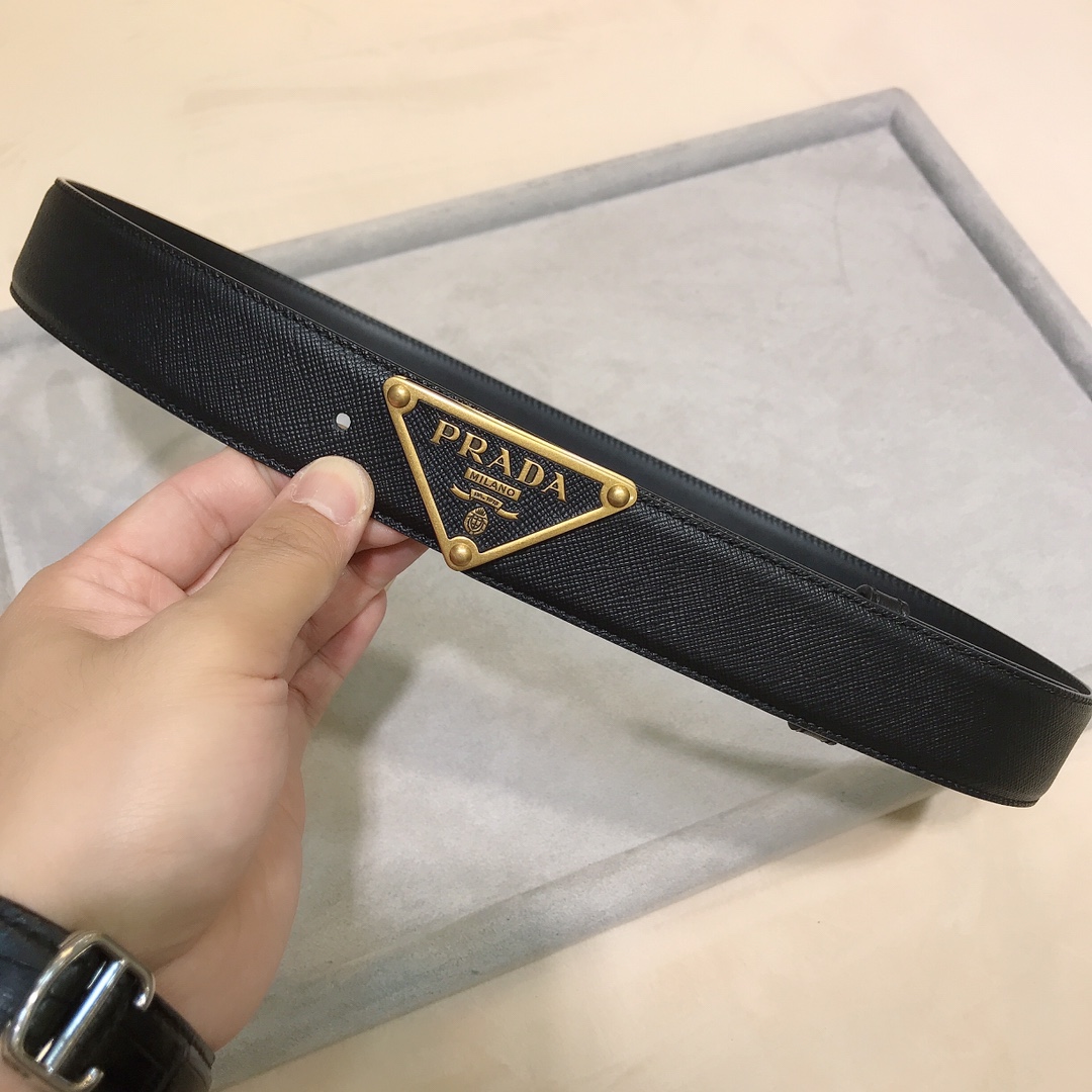 普拉达ＰＲＡＤＡ专柜款小牛皮尺寸3.