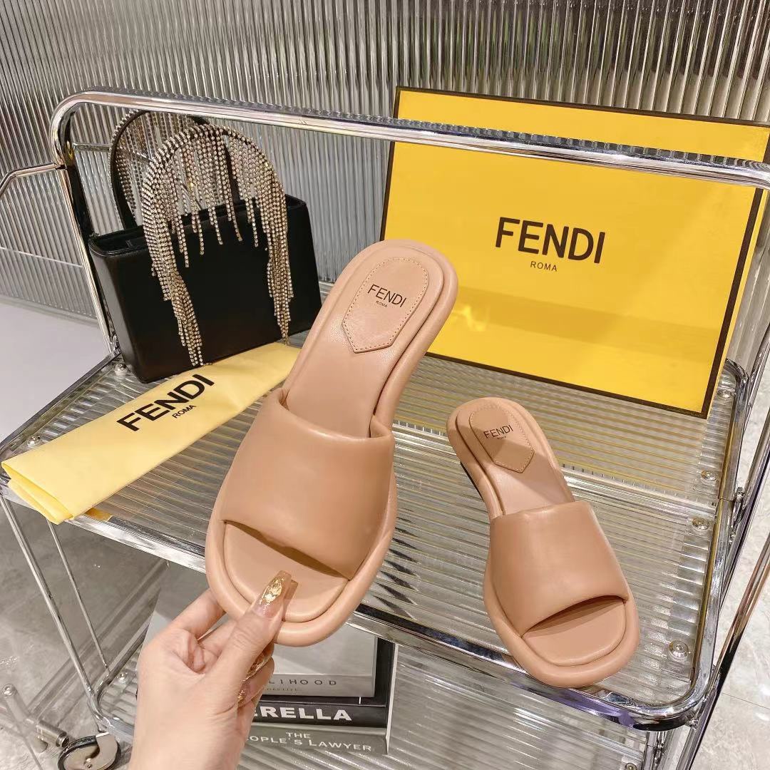 Fendi Water Platform Heeled Leather Sandals Mules Slides Beige 5 i1680014747 1839 2