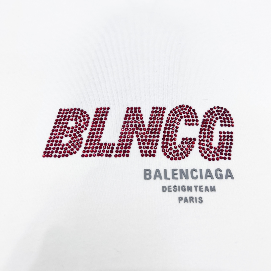 200 Balenciaga/巴黎世家 新款烫钻磨烂英文恤