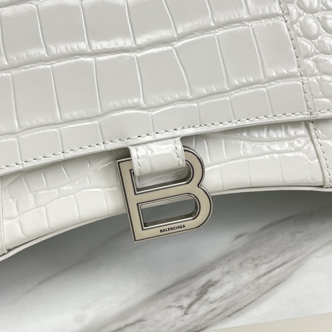 Balenciaga Luxury Designer Handbag Shoulder Bag in fine calfskin 6