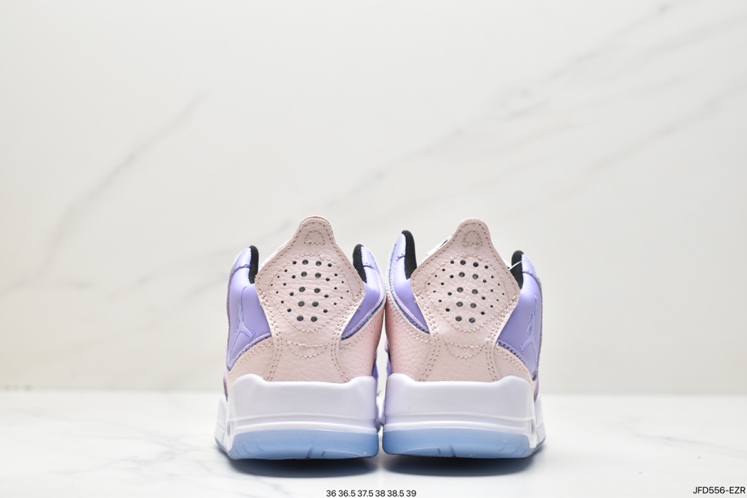 170 Nike Air Jordan Courtside 23迈克尔·乔丹AJ3代“皮革黑白红” AR1002-104