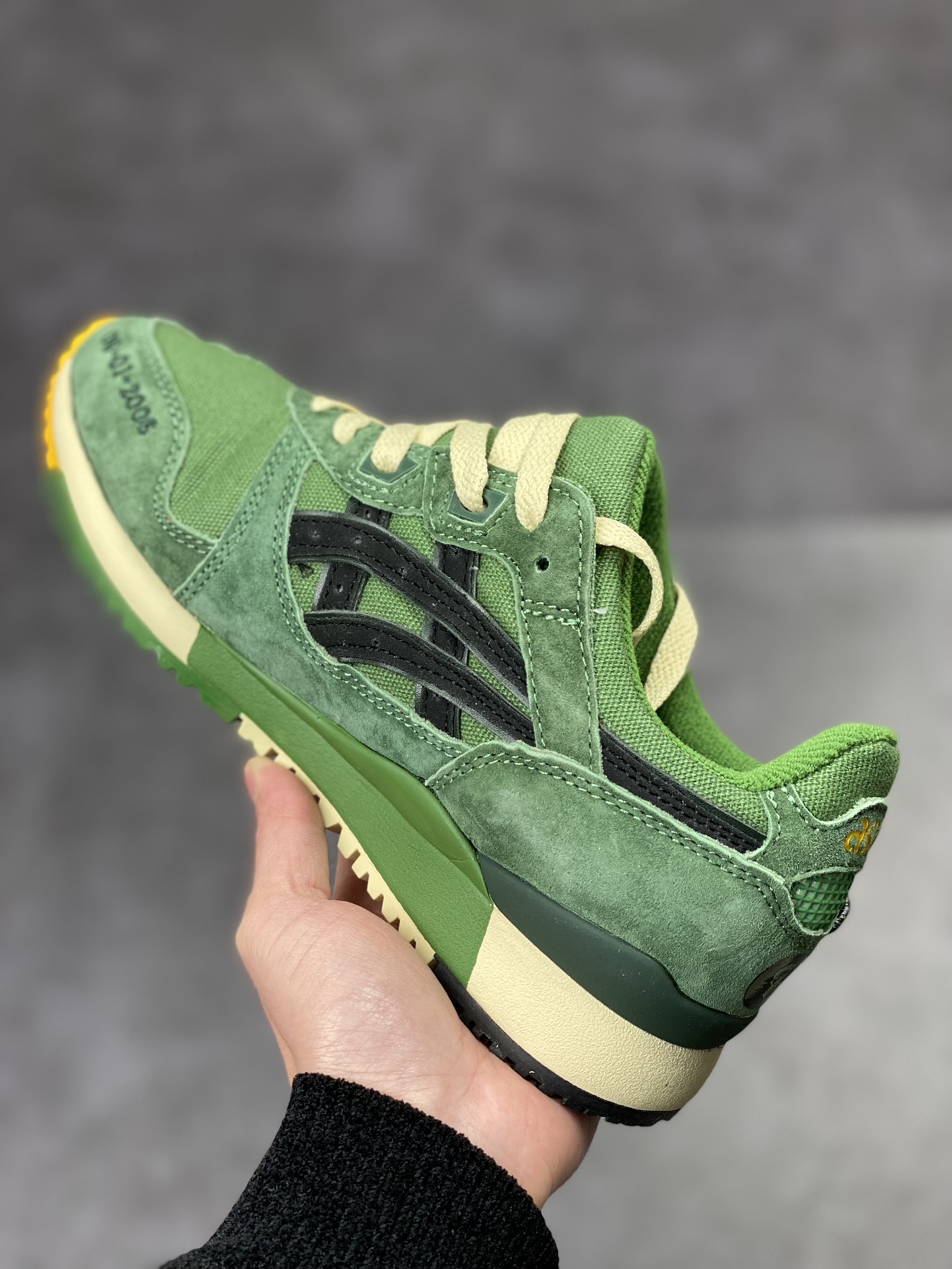 Sneaker Politics x Asics Gel-Lyte III OG 3rd generation series low top 1201A516-300