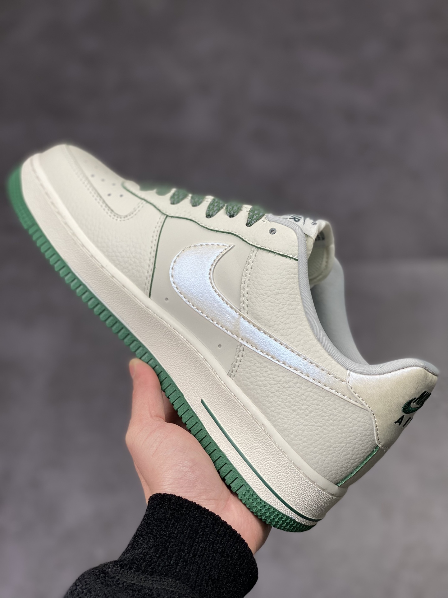 250 Nike Air Force 1 Low 07 米绿珠光 DD9915-600