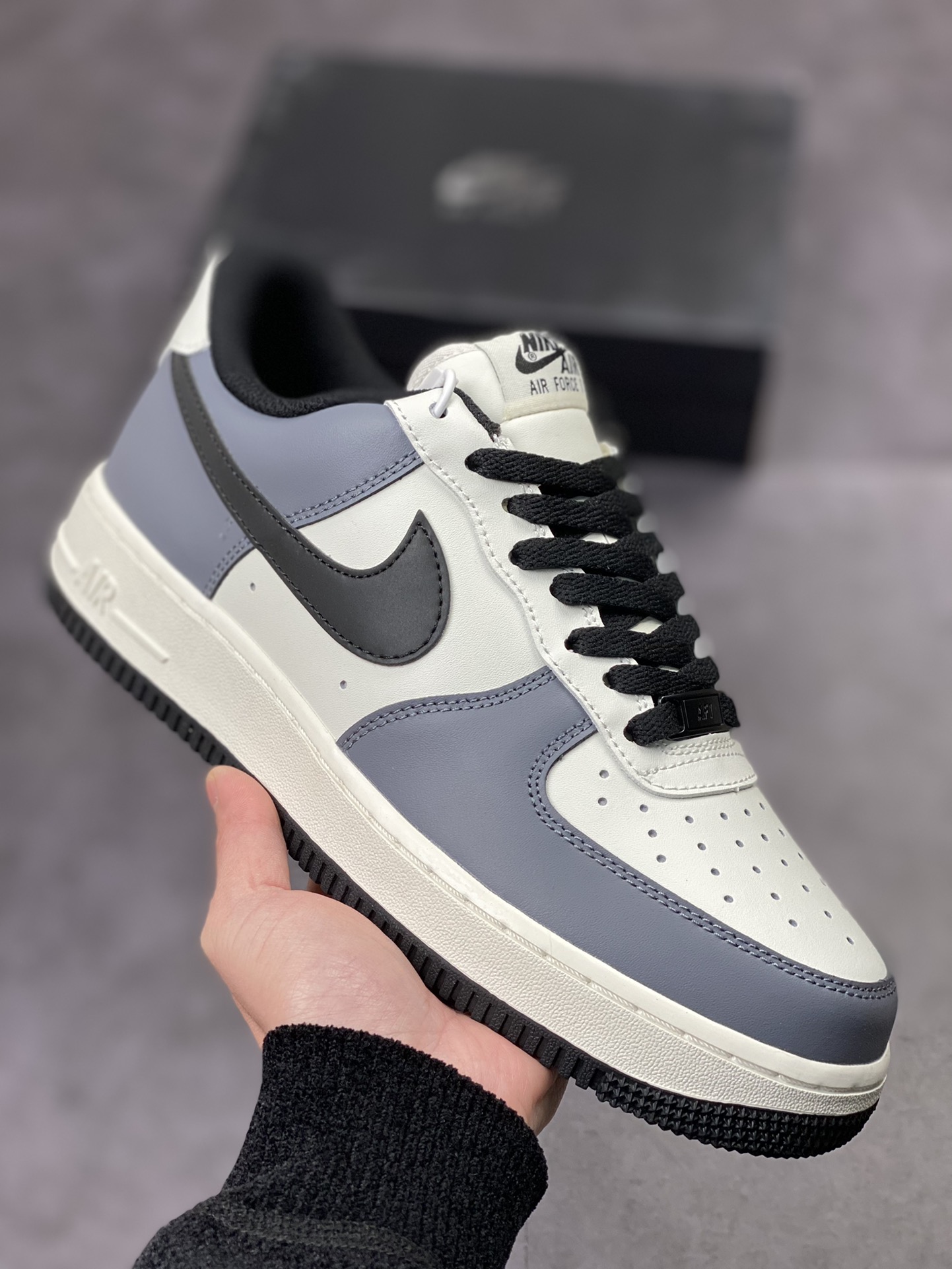 210 Nike Air Force 1 Low 07 米白碳灰黑 DD3063-608