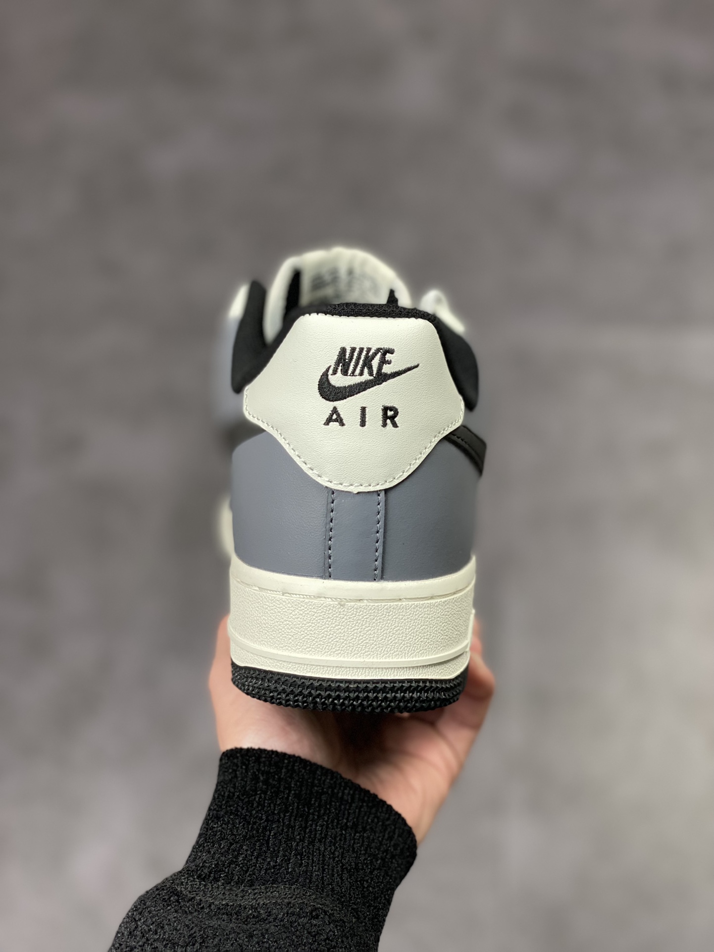 210 Nike Air Force 1 Low 07 米白碳灰黑 DD3063-608