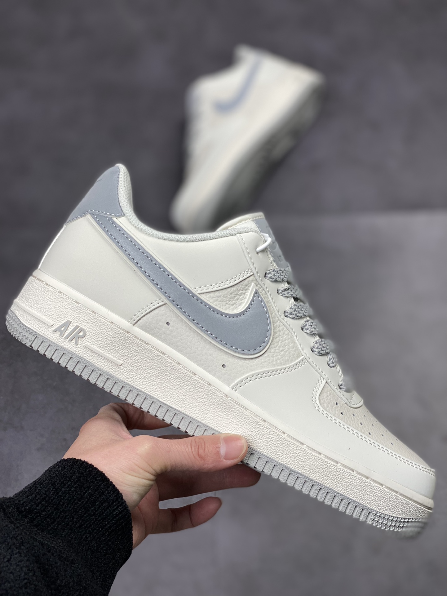 230 Nike Air Force 1 Low 07 米白银灰3M GL6835-009