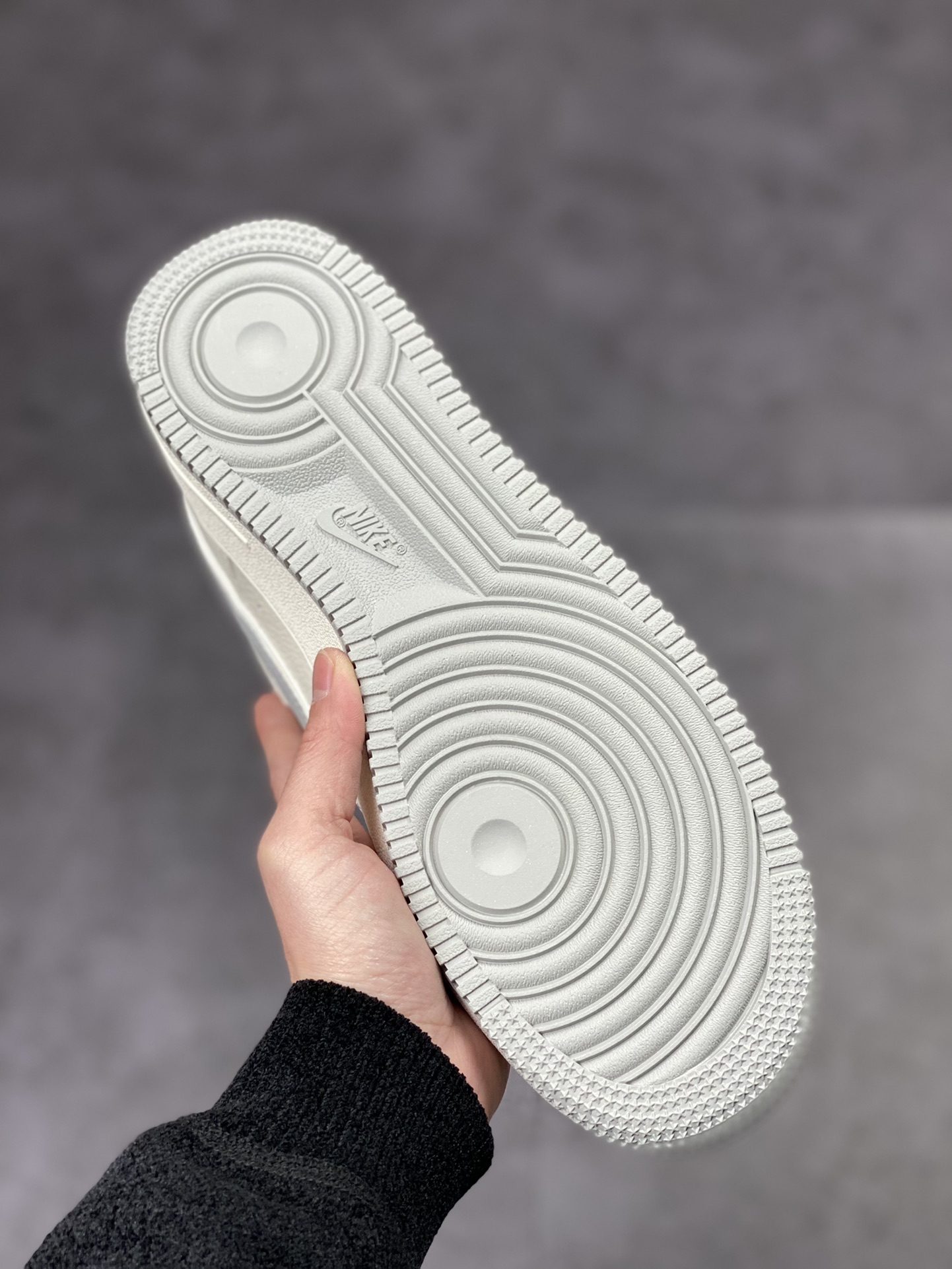 230 Nike Air Force 1 Low 07 米白银灰3M GL6835-009