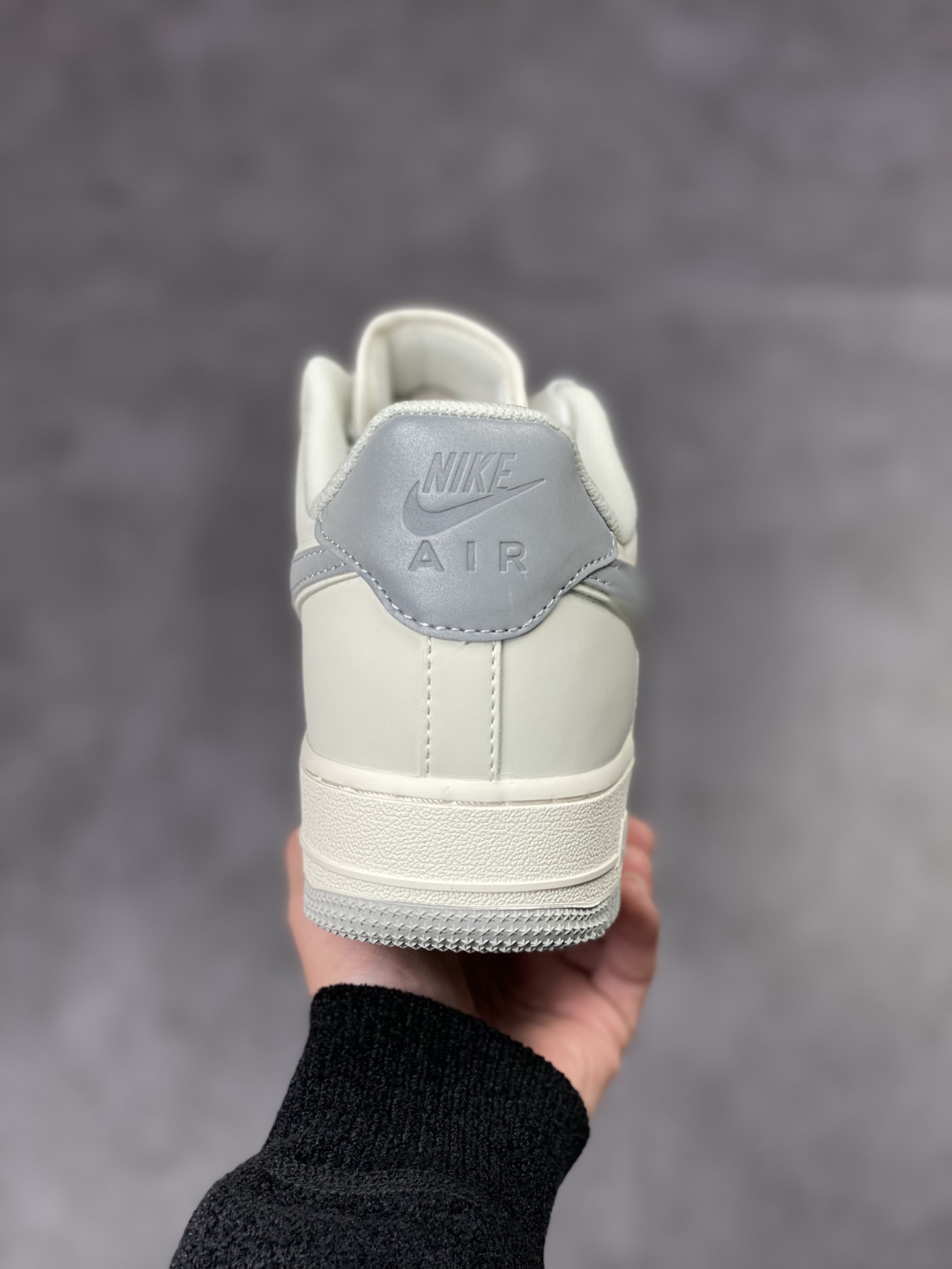 230 Nike Air Force 1 Low 07 米白银灰3M GL6835-009