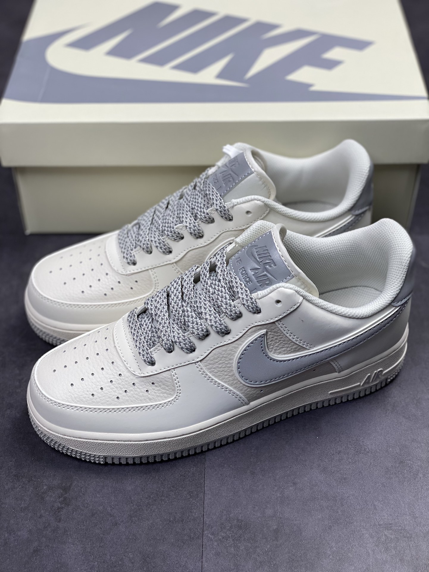 230 Nike Air Force 1 Low 07 米白银灰3M GL6835-009