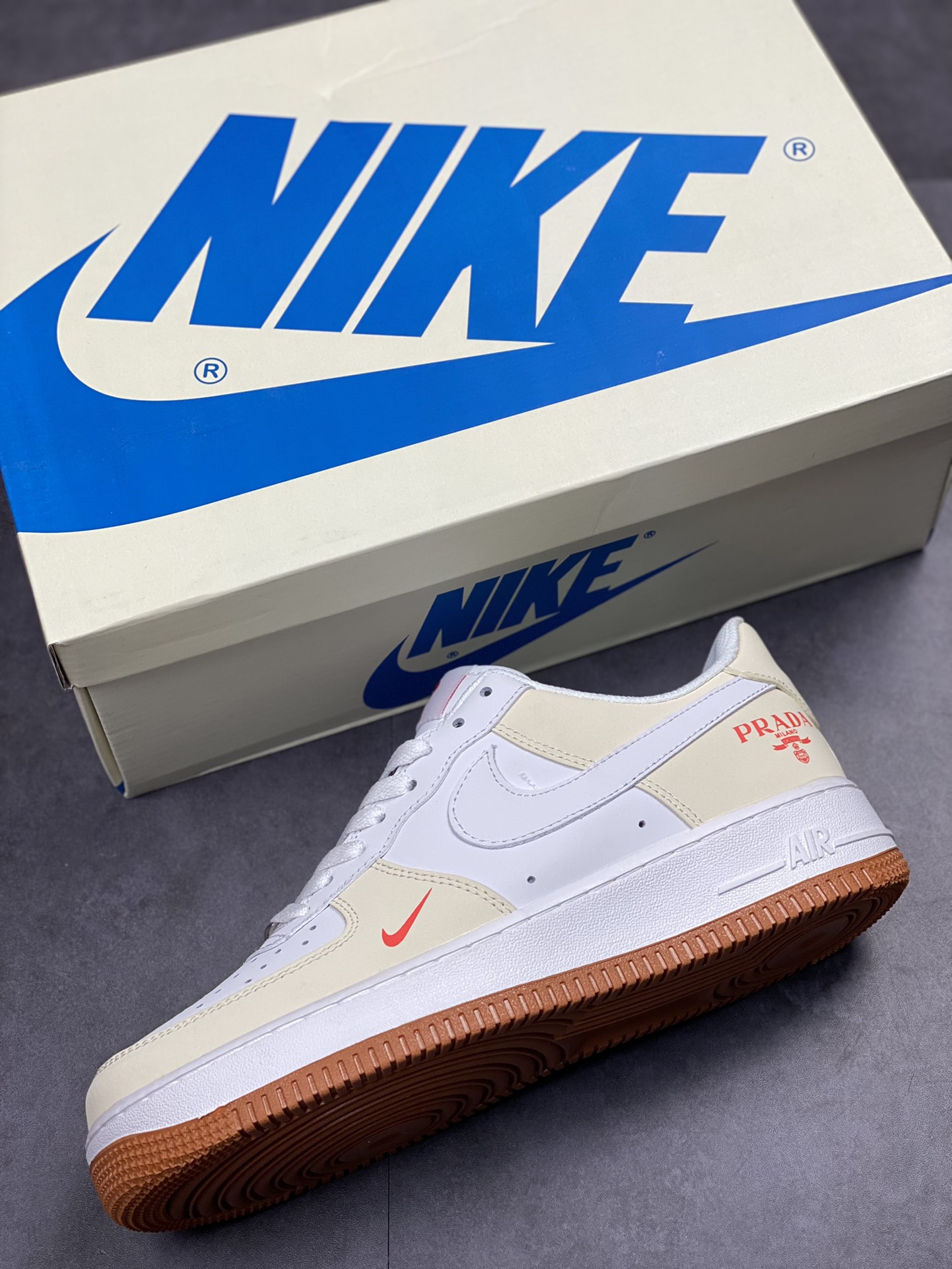 210 Nike Air Force 1 Low 07 普拉达联名米白 315122-004