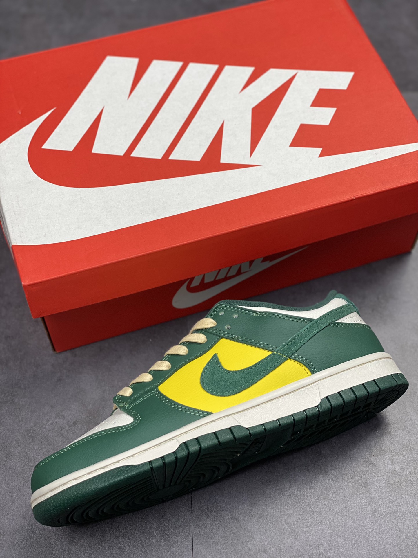 200 NIKE SB Dunk Low 黄绿巴西反转 性价比天花板FD0350-133