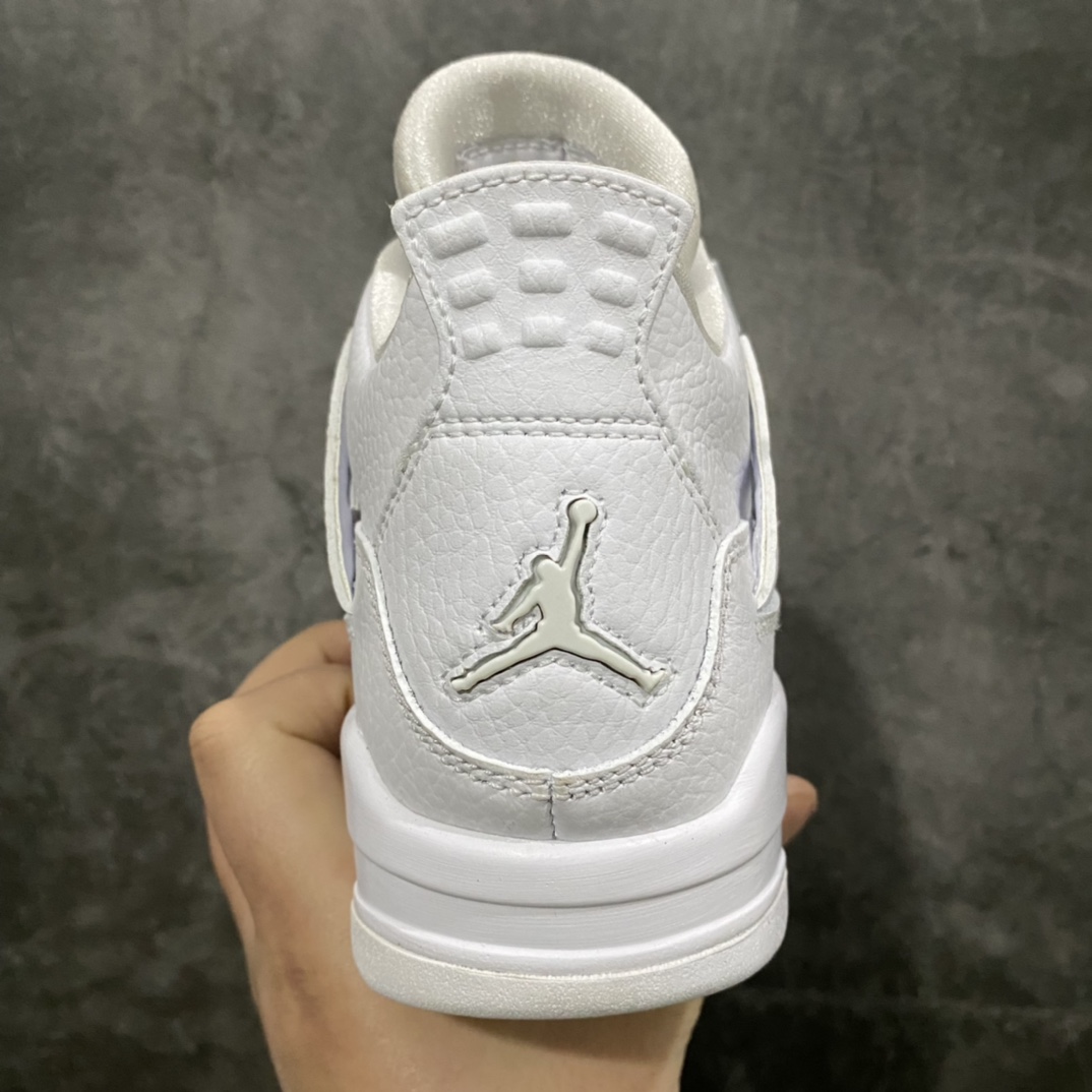 图片[4]-外贸纯原Air Jordan AJ4纯白ngs白猫女鞋 408452-100n市场唯一正确版本女鞋原鞋开发 细节均同步官方n适当做出减配处理 扣子由男码银扣改为灰塑料扣 鞋盒也改为普通盒，后跟飞人logo材质也与男码不同，注意男女鞋有很多区别，市场很多版本男女码做的一样，错的离谱，注意区分‼️ 尺码：36-39-莆田鞋批发中心