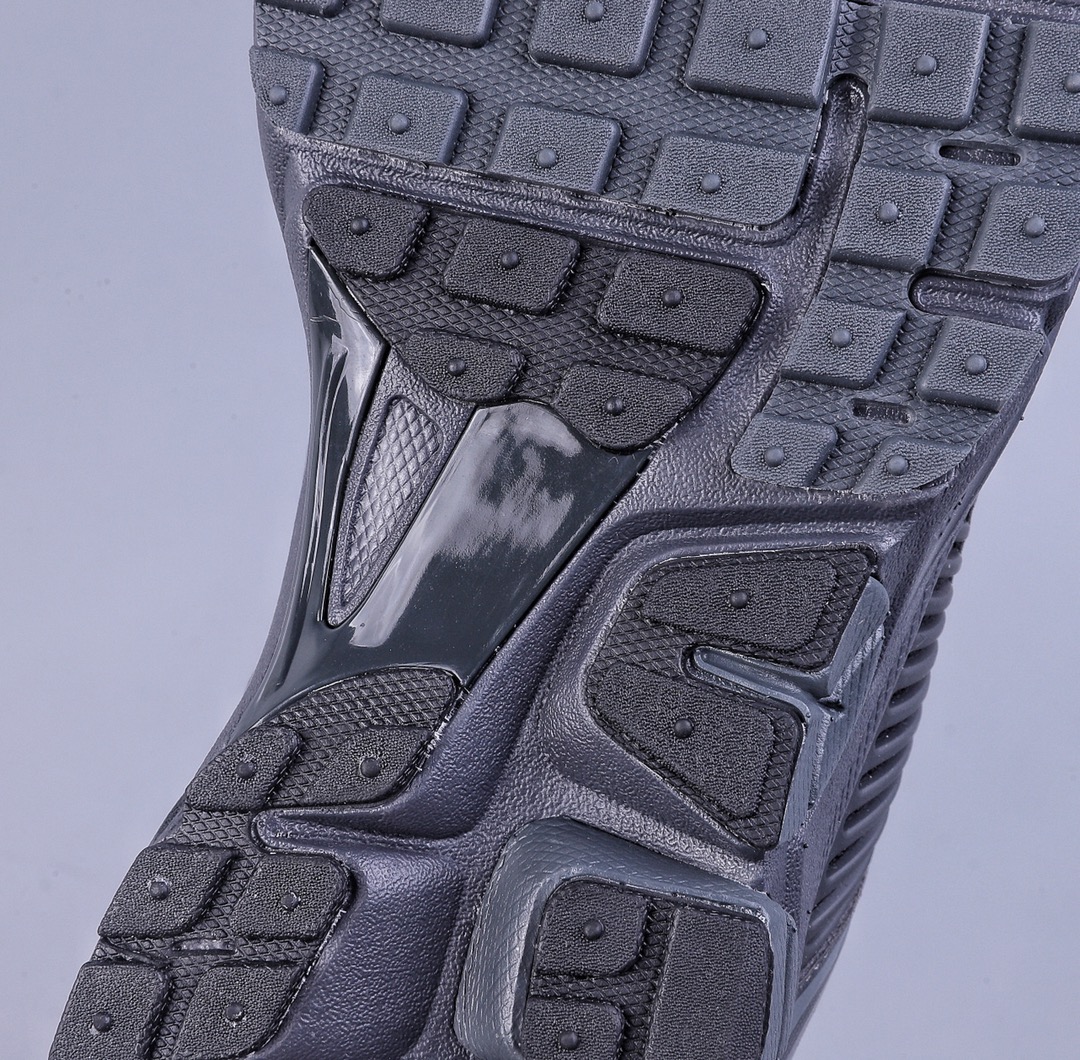 180 Nike Zoom Vomero 5 经典复古潮流运动鞋 BV1358-002