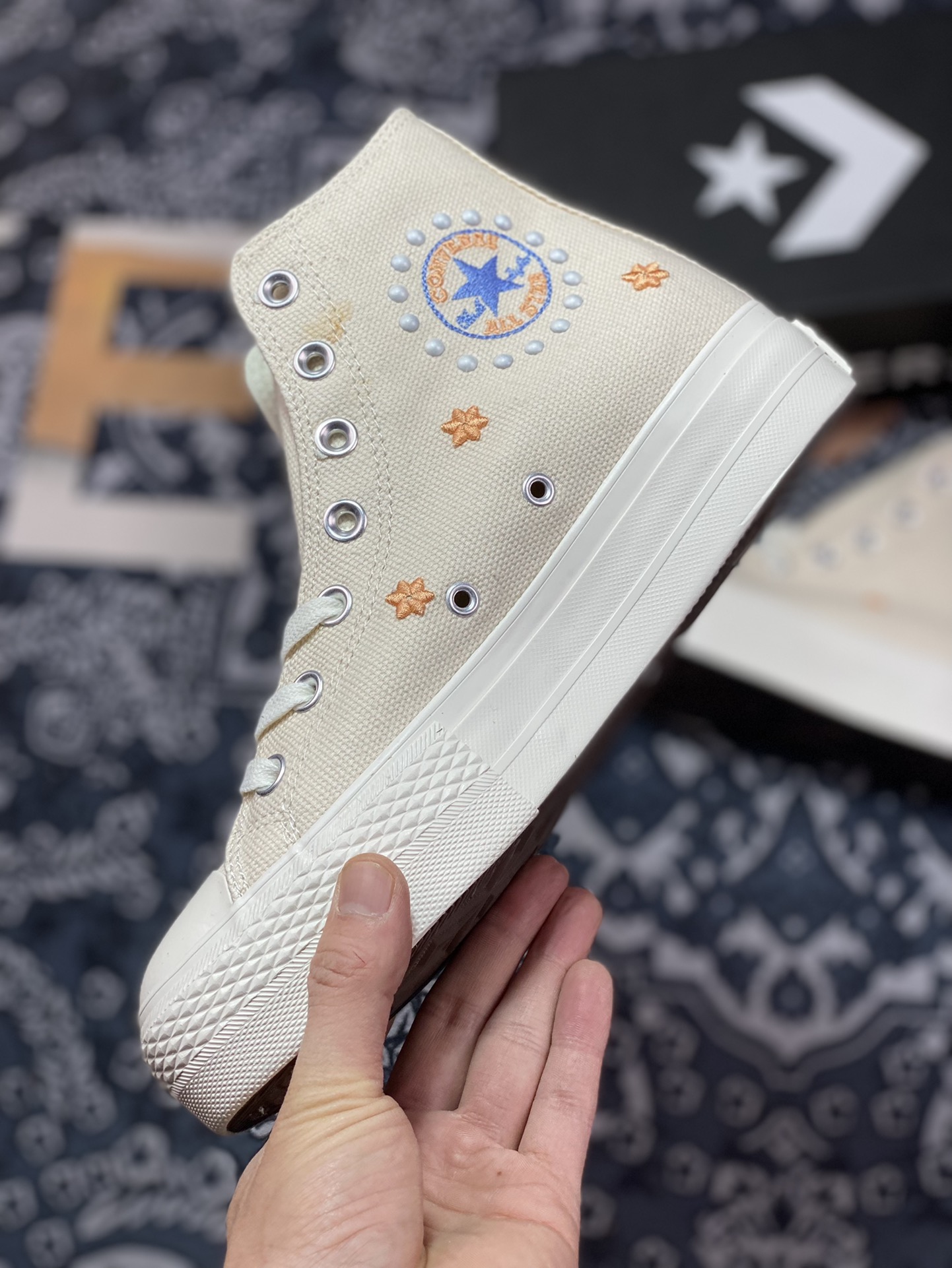 160  Converse All Star Lift 匡威刺绣花卉珍珠厚底 A05972C