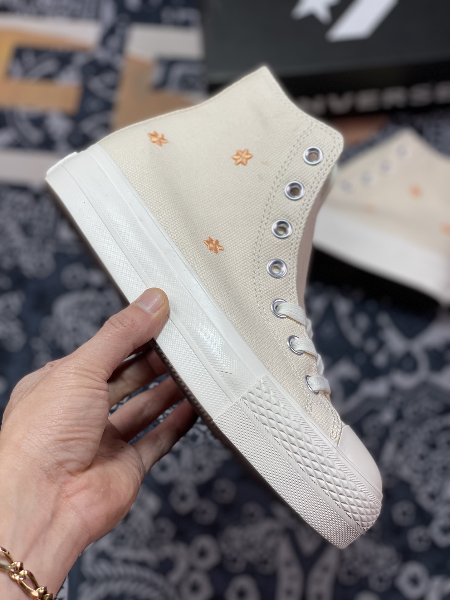 160  Converse All Star Lift 匡威刺绣花卉珍珠厚底 A05972C