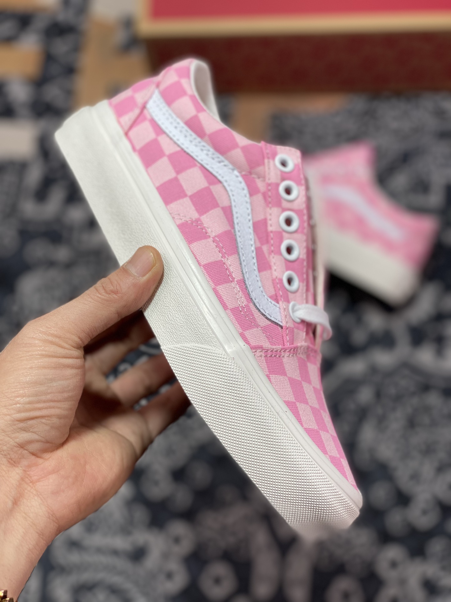 Vans Old Skool cherry blossom pink checkerboard Vans official casual canvas vulcanized shoes VN0A7Q2JZY2