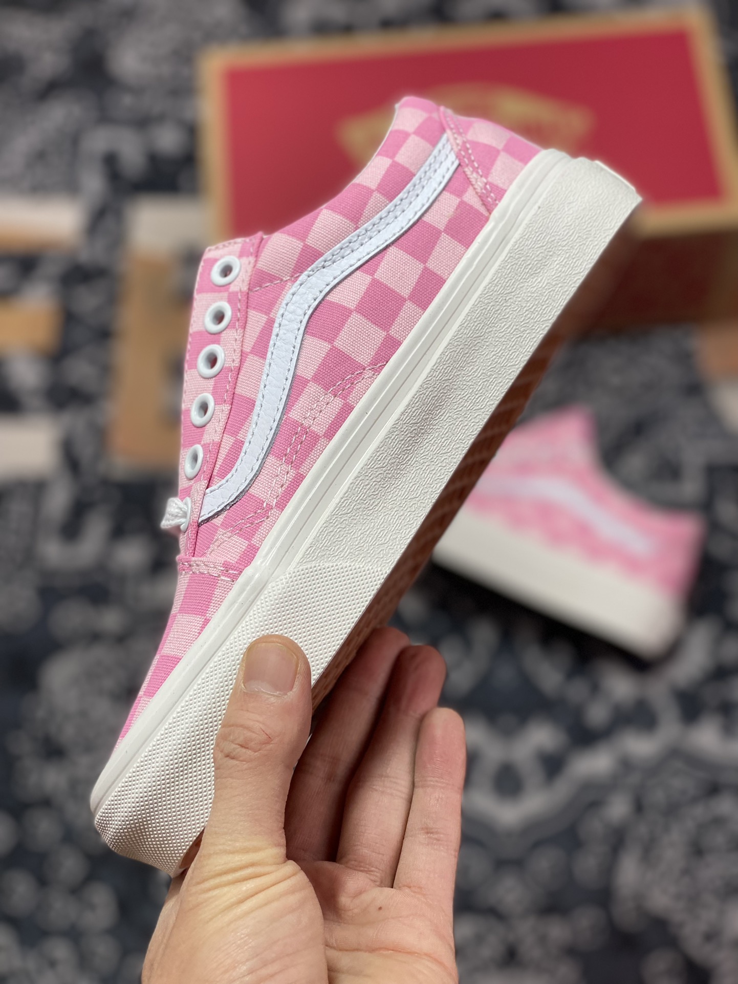 Vans Old Skool cherry blossom pink checkerboard Vans official casual canvas vulcanized shoes VN0A7Q2JZY2