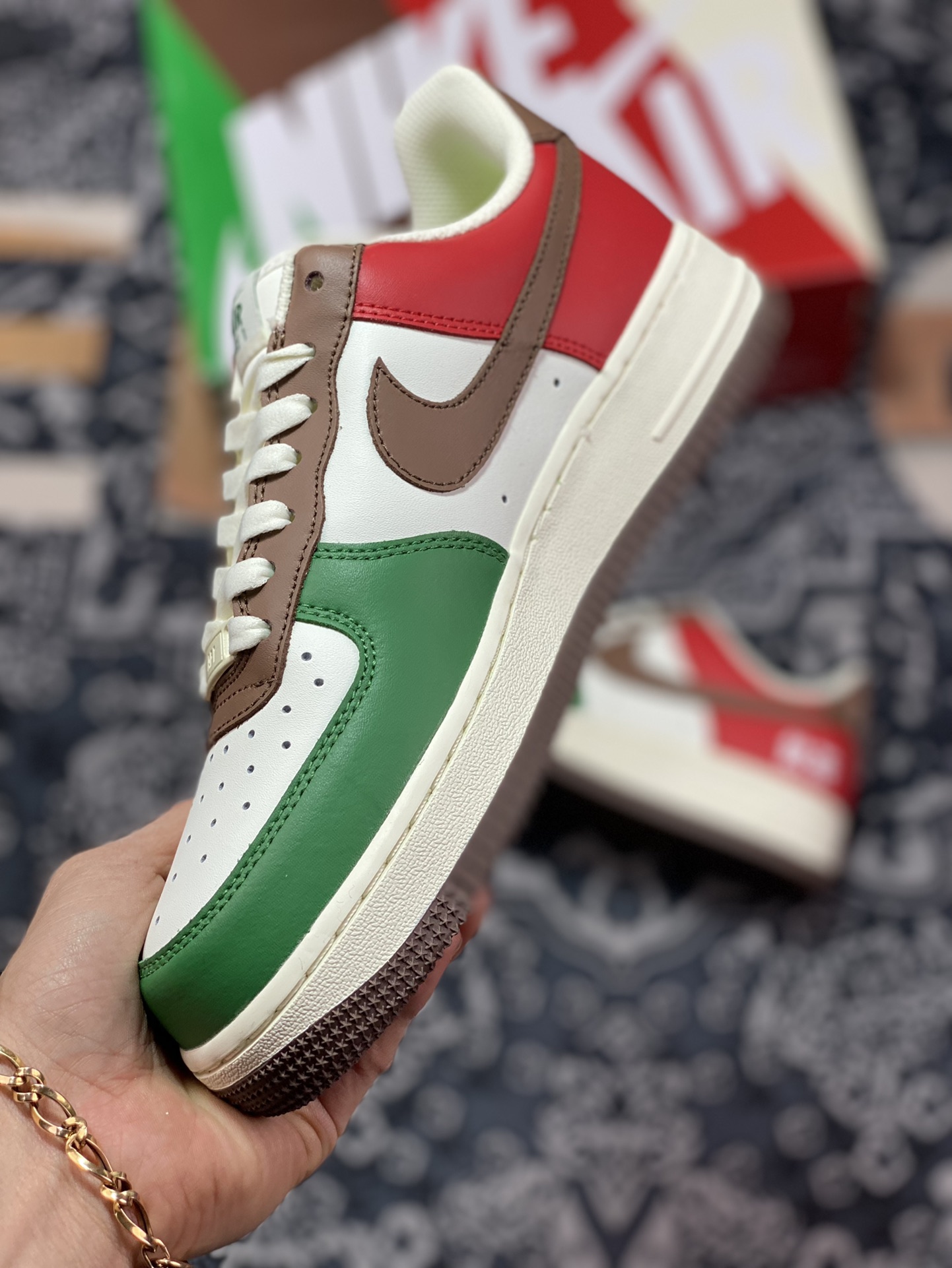 240 Nike Air Force 1 07 LV8 Low”Green/White/Red”空军一号YH8569-123