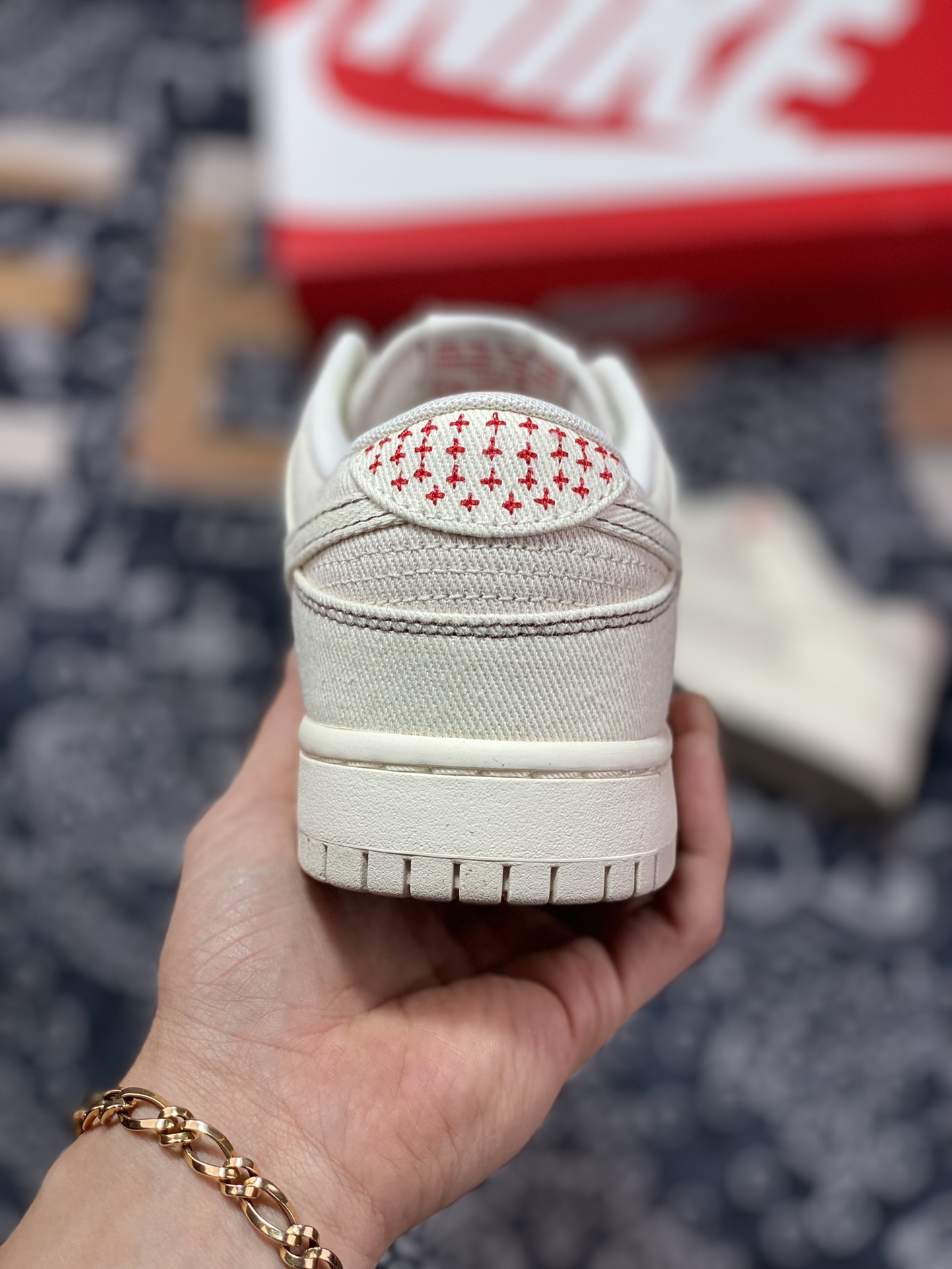 280 Nike SB Dunk Low”Light Orewood Brown”扣篮系列低帮休闲“帆布米白红十字绣”DV0834-100