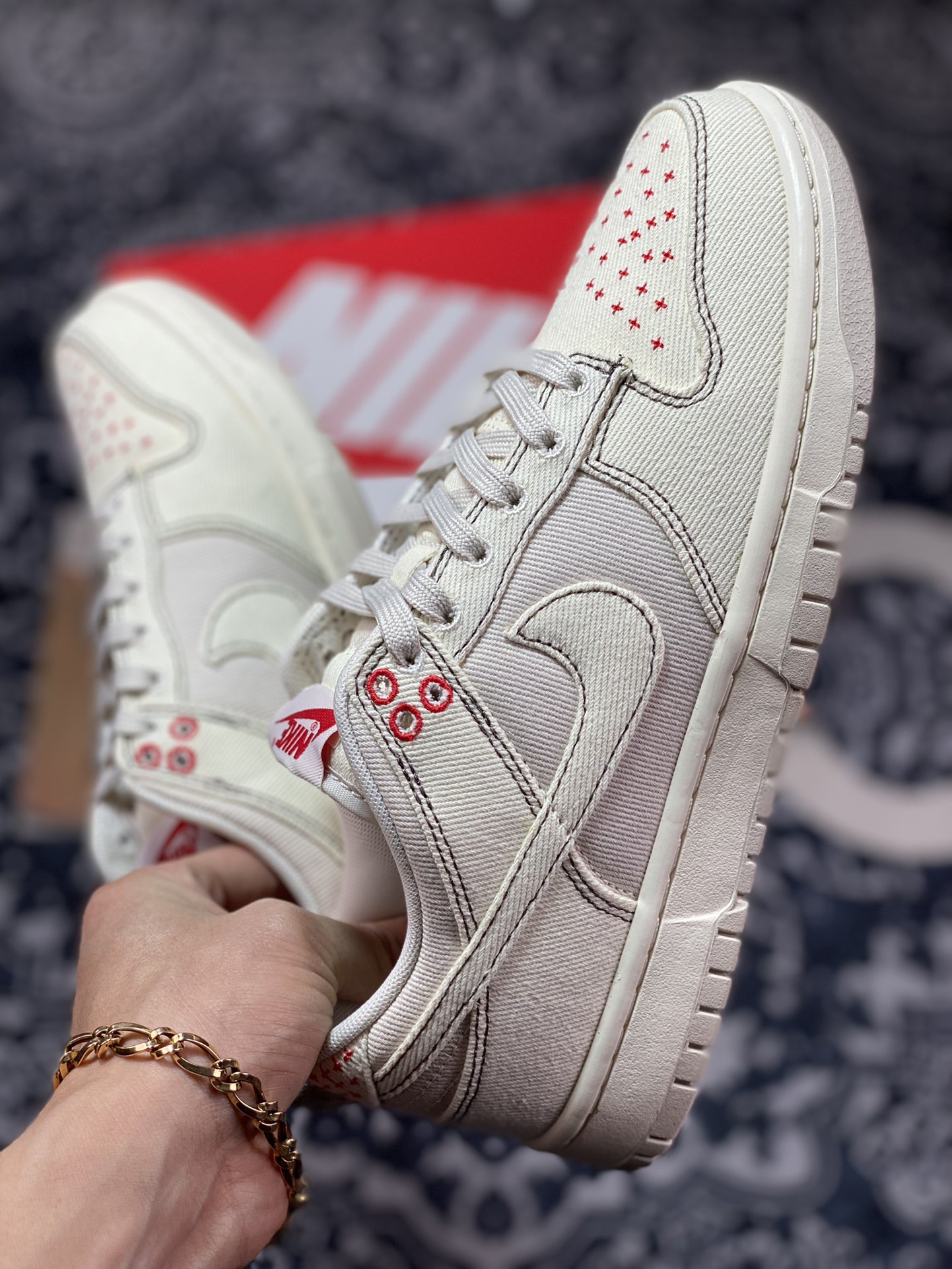 280 Nike SB Dunk Low”Light Orewood Brown”扣篮系列低帮休闲“帆布米白红十字绣”DV0834-100