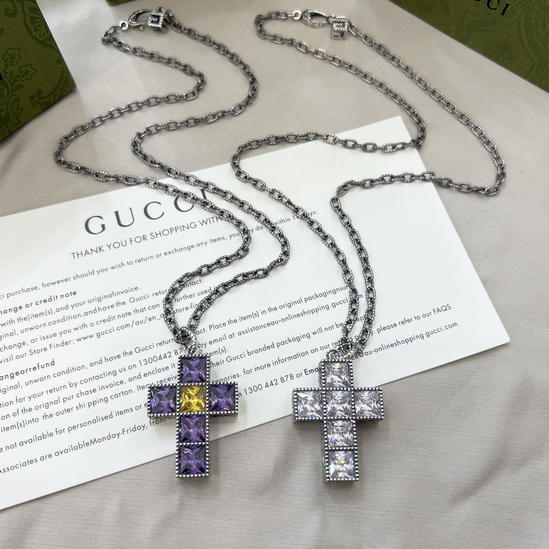 NO:101360,P398Gucci Gucci sterling silver hollow retro pattern cross crystal three-dimensional necklace size 55cm code P0117P0118, Gucci necklace, gucci, gucci, necklace, pure silver19860909P398Gucci古驰纯银镂空复古花纹十字架水晶立体项链 尺寸55cm 编码P0117P0118,古驰项链,gucci,gucci,necklace,pure silver,Jewelry