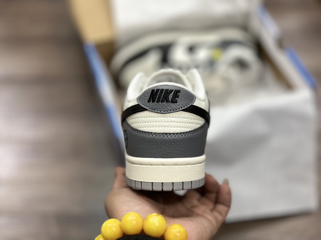 300 NIKE SB Dunk Low 低帮休闲运动鞋  BB1609-113