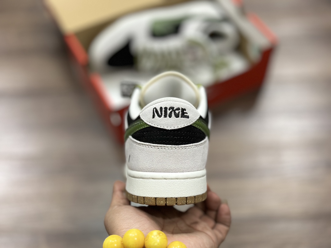 220 NIKE SB Dunk Low 双勾 低帮休闲运动鞋  DO9457-124
