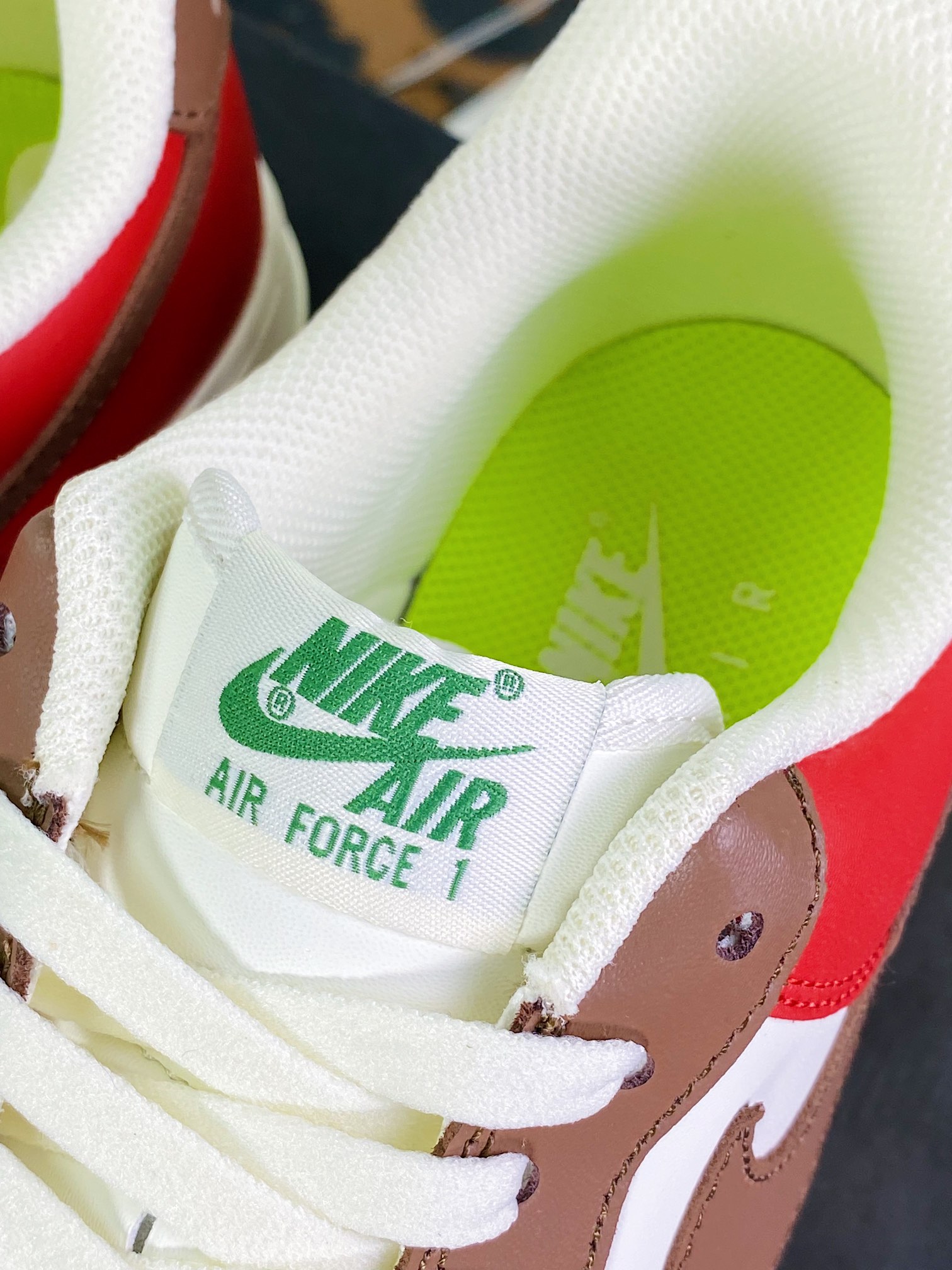 240 Air Force 1 07 LV8 Low”Green/White/Red”空军一号YH8569-123
