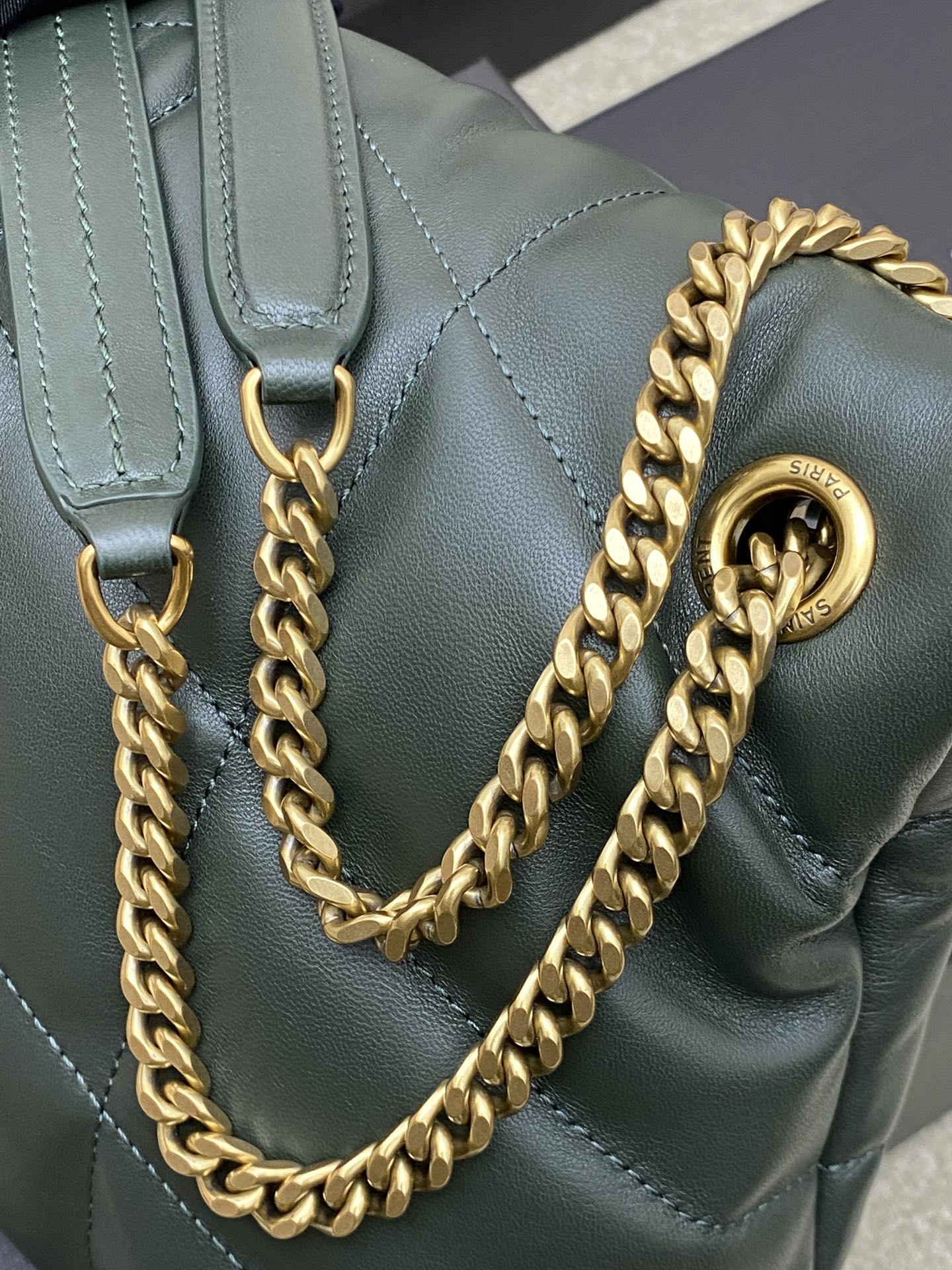 Saint Laurent Loulou Puffer Medium Bag, Quilted Lambskin - Deep Green 7 i1680083370 7022 5