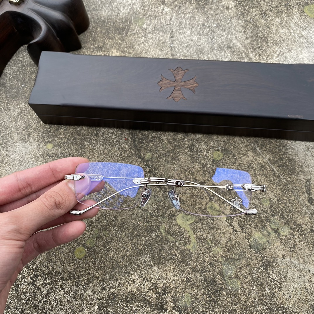 Eyeglass Frames