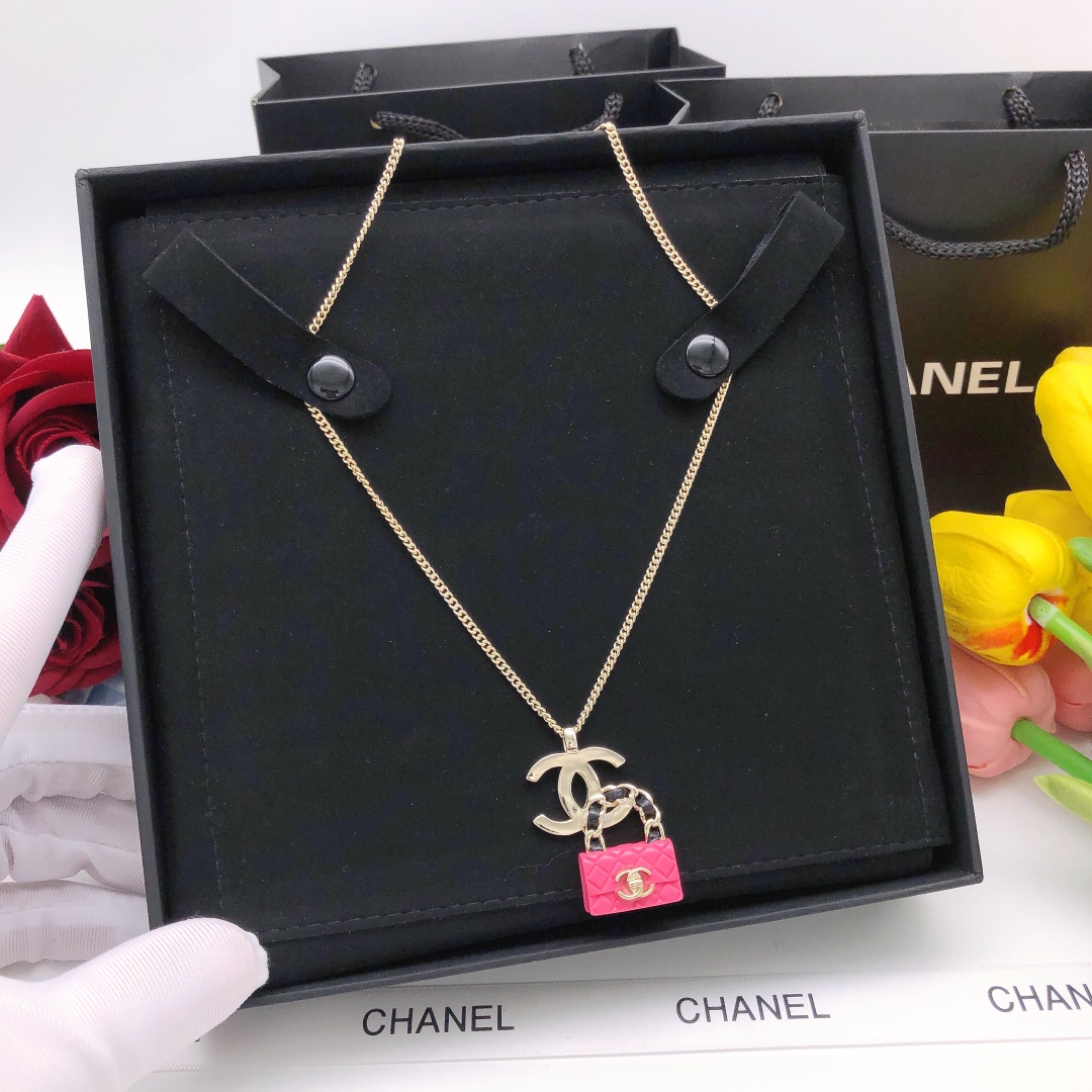 NO:111711,Number XXL0192 Red [ch*nel latest bag necklace three colors available] Consistent ZP brass material, jewelry quality, necklace19860909编号XXL0192红色【ch*nel最新款包包项链三色可选】一致ZP黄铜材质,饰品精品,necklace,Jewelry