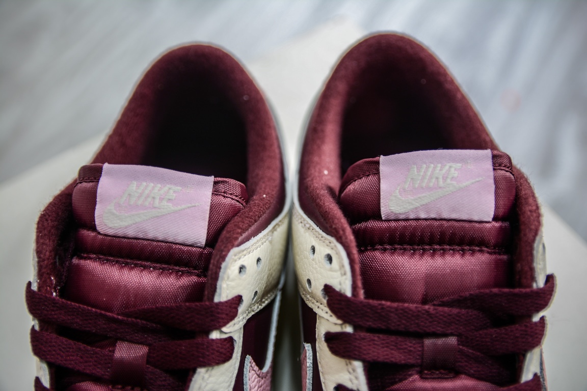 280 Nike SB Dunk Low Dunk “粉勾”白酒红 DR9705-100