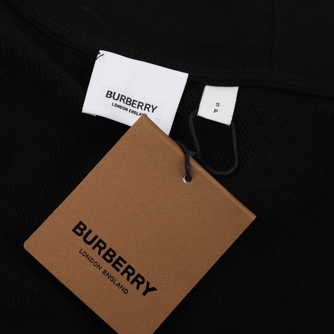 260 Burberry/巴宝莉 兔年系列连帽卫衣