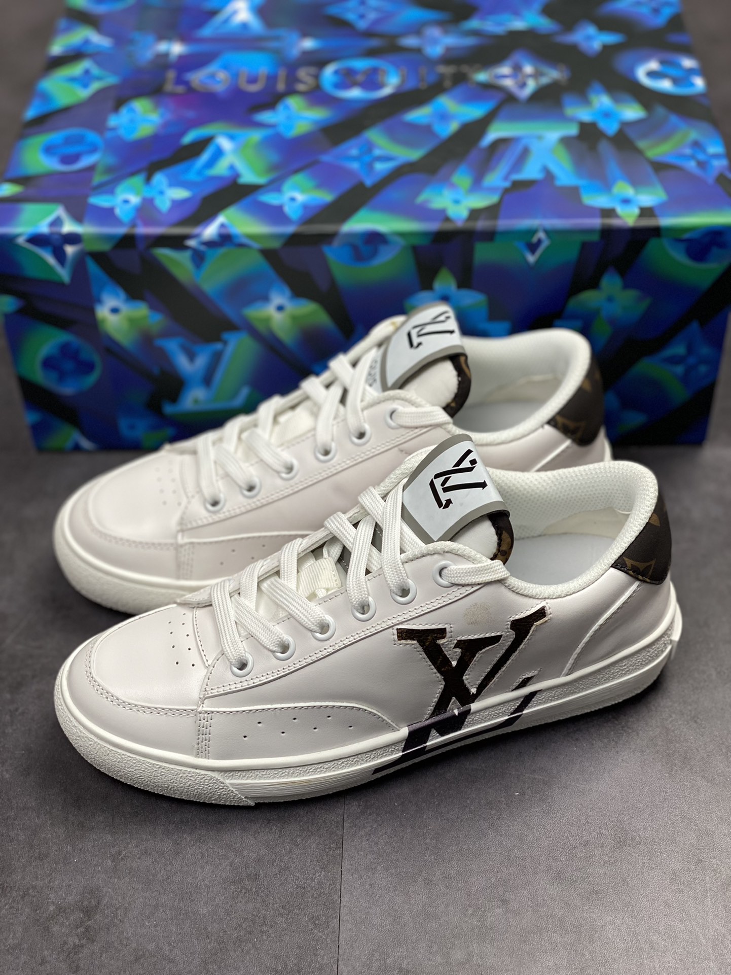 LV Charlie low-top casual sports sneakers series