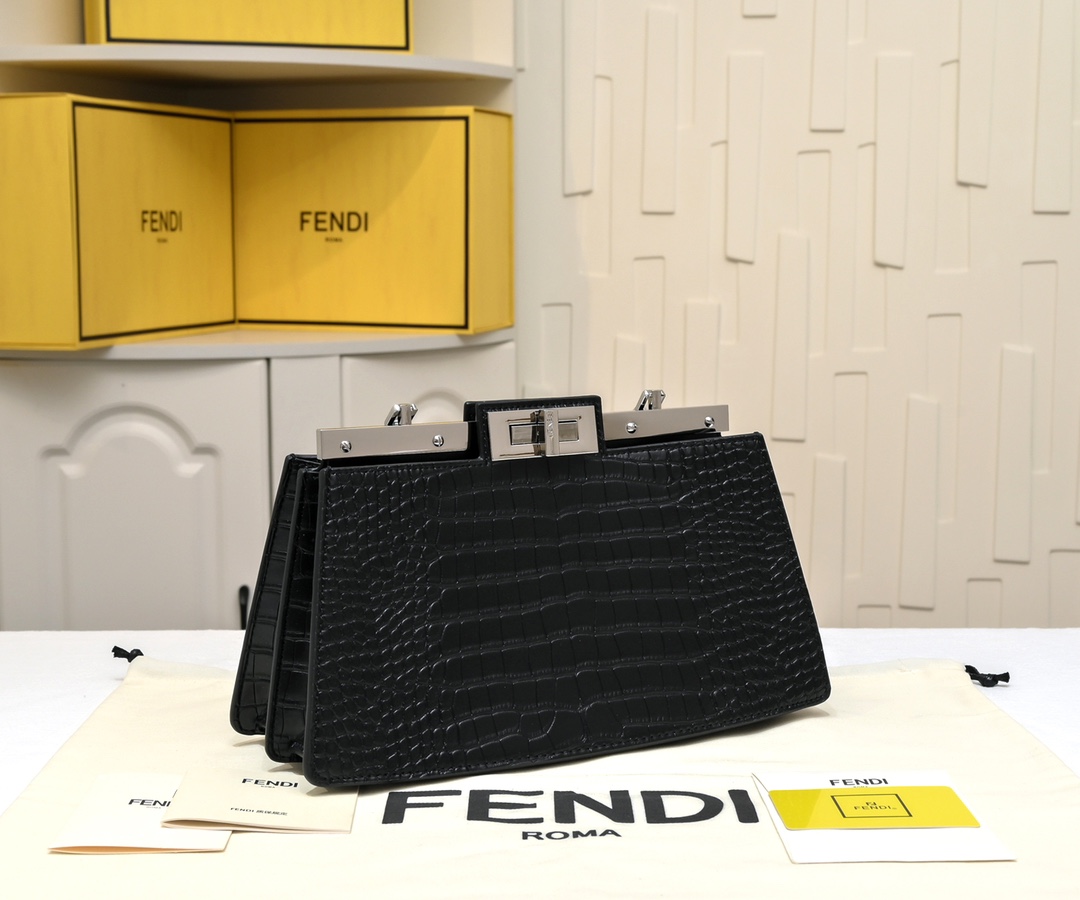 型号130鳄鱼纹黑色Fendi202