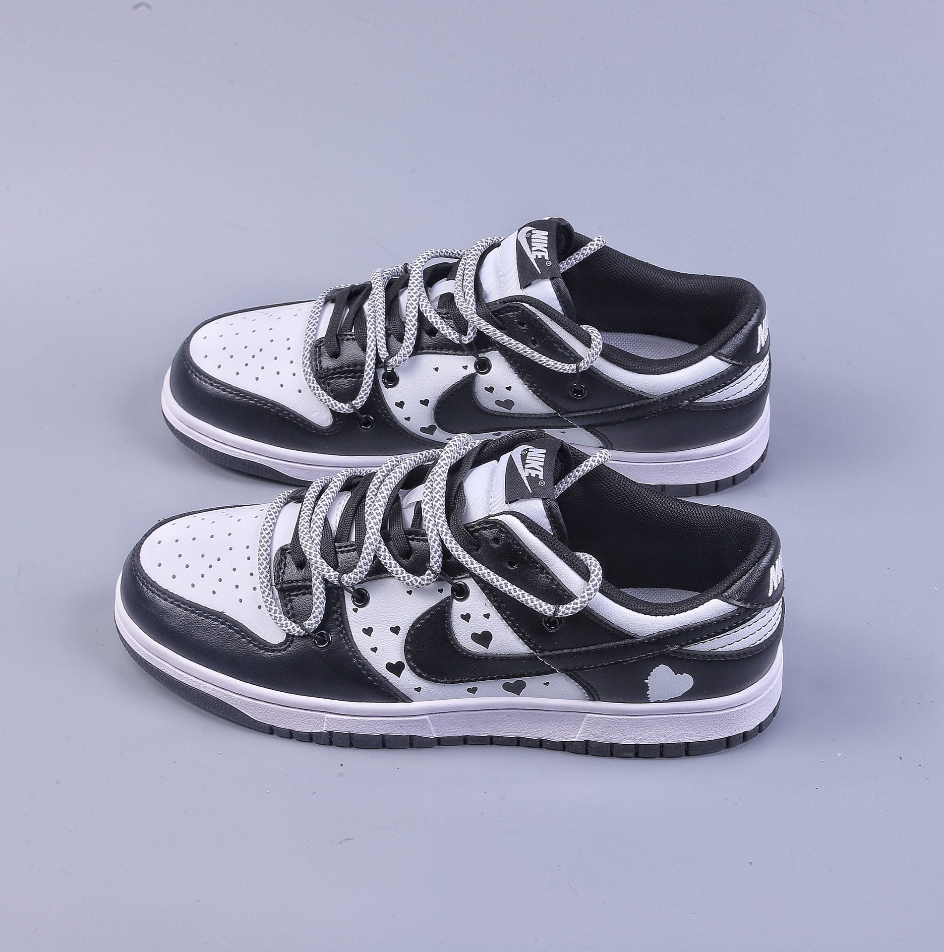200 Nike Dunk Low 黑白小熊猫 情人节 定制版解构绑带休闲板鞋 DD1503-106