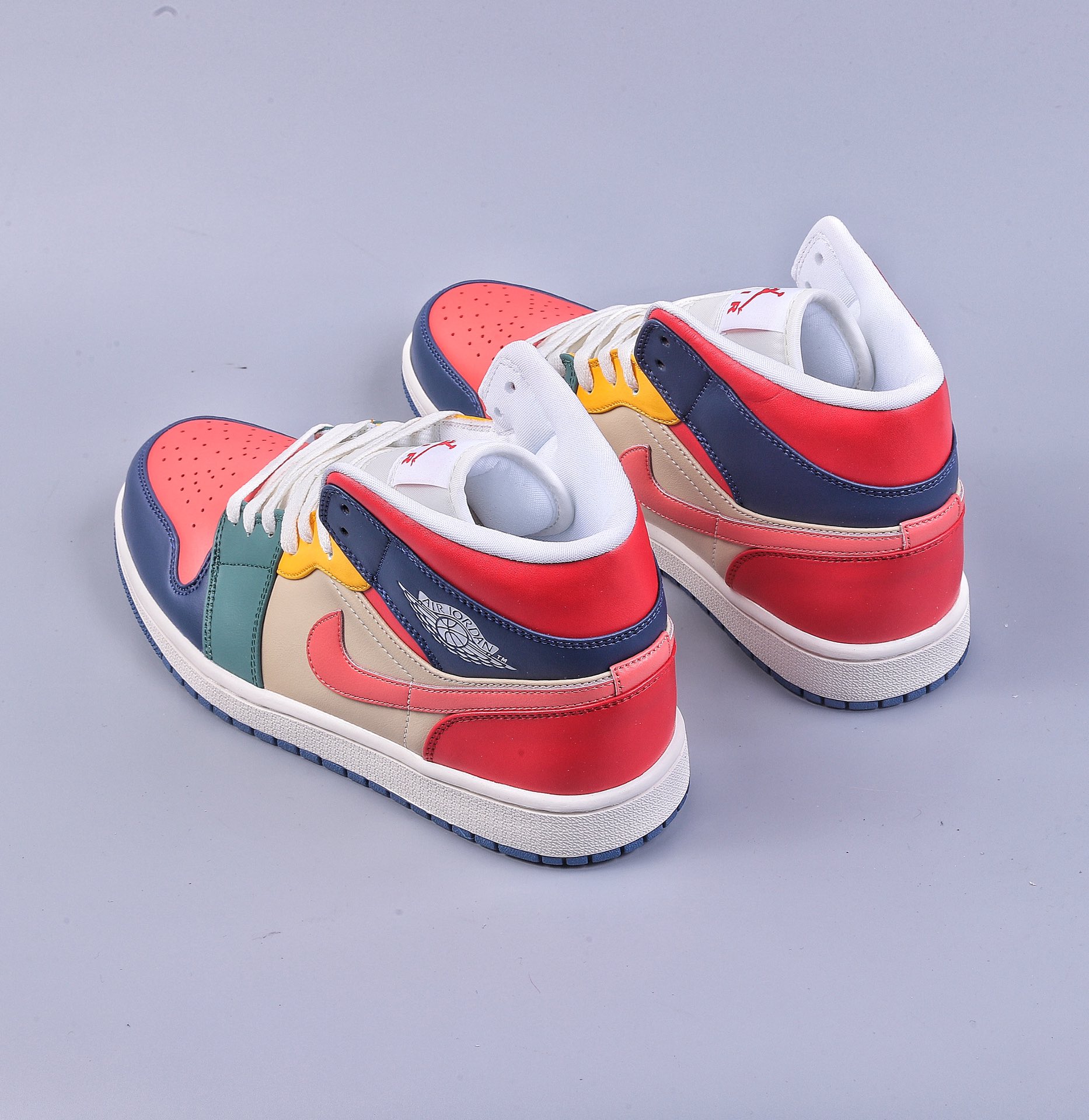 240 Air Jordan 1 Mid 蓝粉红 中帮系列 DN3738-400