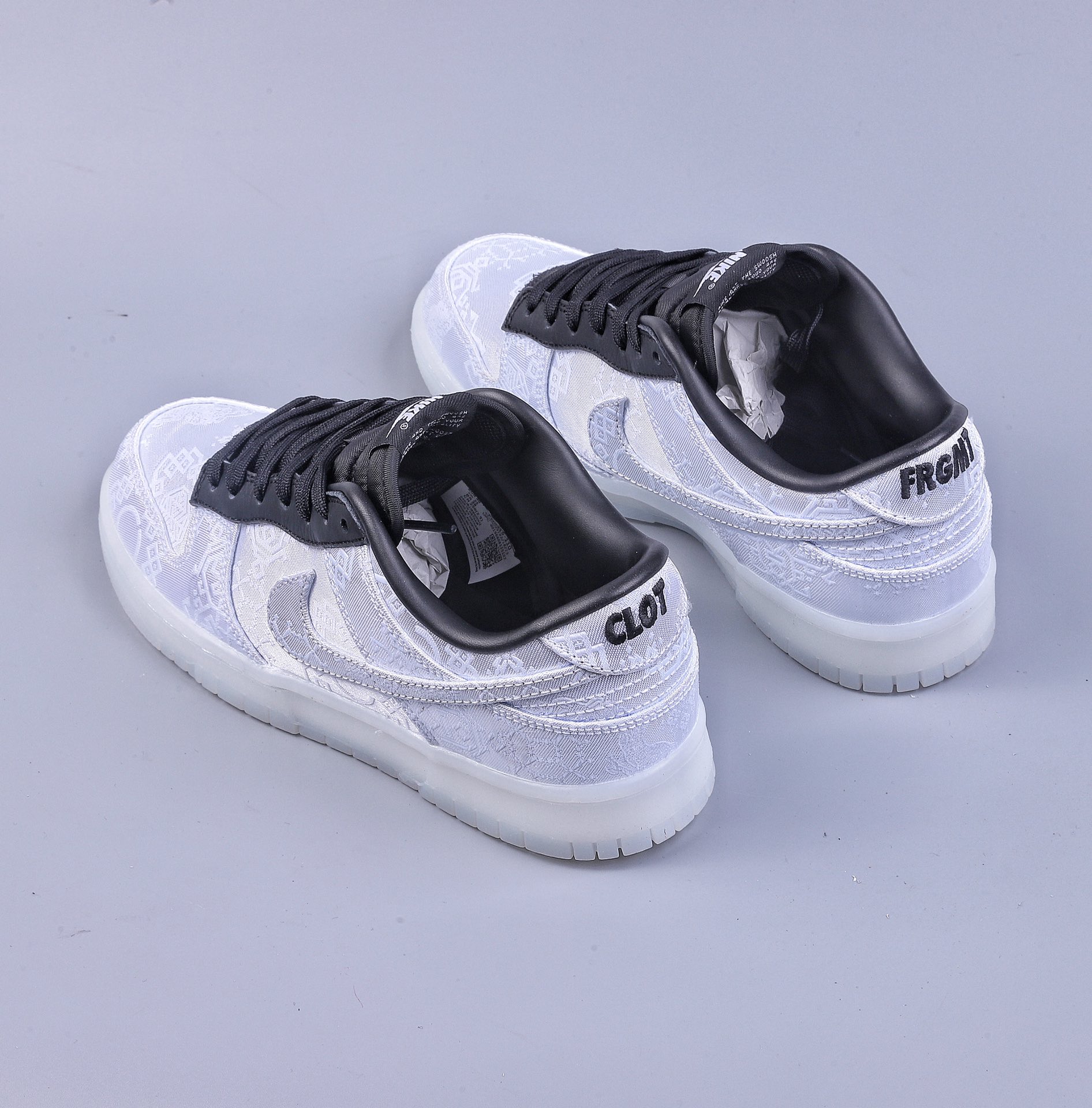 340 O1AIR FORCE 1 Clot x Fragment x Nike Dunk Low三方联名  FN0315-110