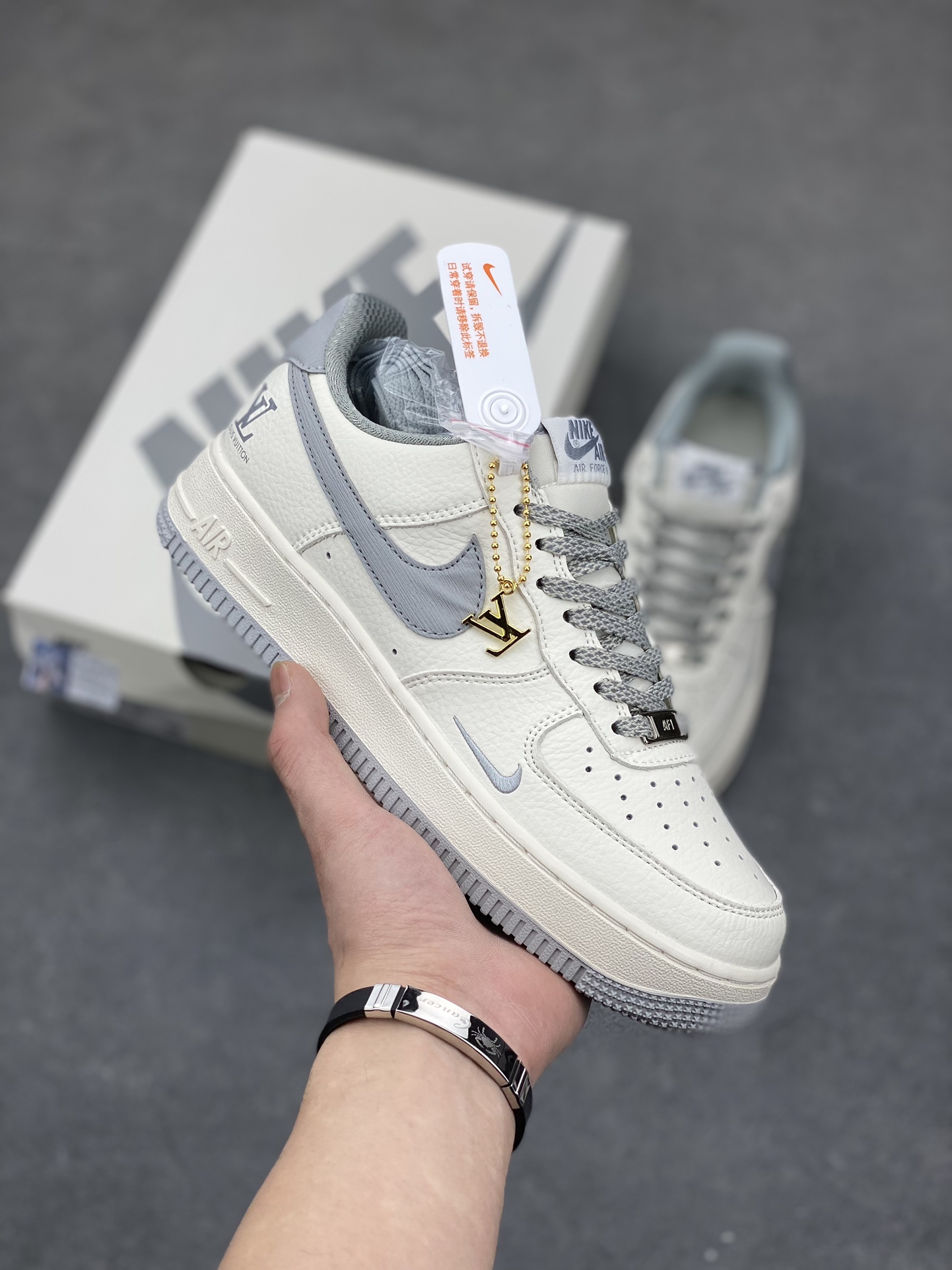 Nike Air Force 1 Low '07 Louis Vuitton Collab Sneakers - Limited Edition 2 i1680128179 9277 0