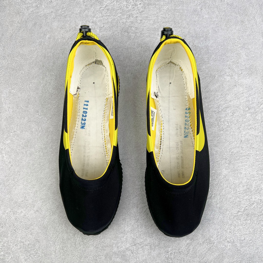 图片[7]-陈冠希Clot x NK Clotez \\\”Brush Lee\\\” 三合一 李小龙功夫 可拆卸潮流复古跑步功夫鞋阿甘鞋 联名黑黄 DZ3239-001 此次推出的 CLOT x NK Cortez 是即将发布的三款配色中的第二款 三合一设计既可以直接穿着 也可以拆开成为运动鞋和一脚蹬鞋 让人联想到功夫鞋 它配备了带阴阳符号和汉字“功”和“夫”(功夫）刺绣在鞋跟处的抽绳紧固系统 这双鞋是一款室内鞋 采用黄色皮革鞋面和黑色Swooshes 而哑光黑色便鞋采用功夫鞋风格的轮廓 锯齿底部提供抓地力 每款\\\”Clotez”均配有可拆卸鞋垫 让便鞋更加舒适 尺码：36 36.5 37.5 38 38.5 39 40 40.5 41 42 42.5 43 44 44.5 45 46-选品中心