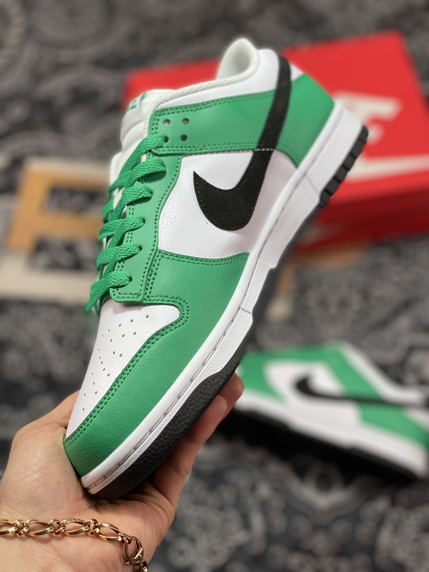 Dunk series low top casual sports skateboard shoes ”white, green and black” 3612-300