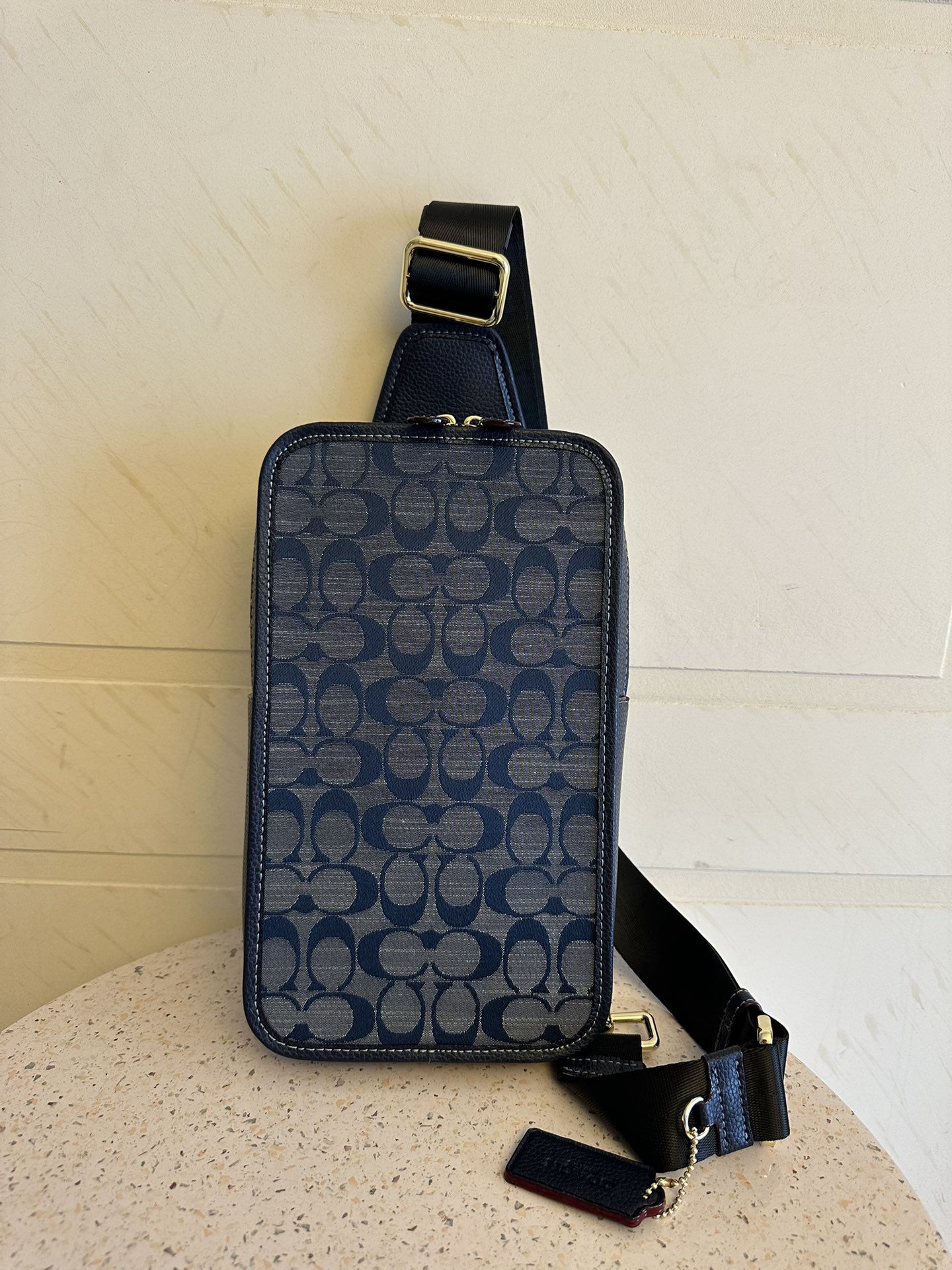 Coach 新款COACH 蔻驰 C9867 CG993香布雷牛仔 TURNER竖款 男士 老花胸包斜挎包