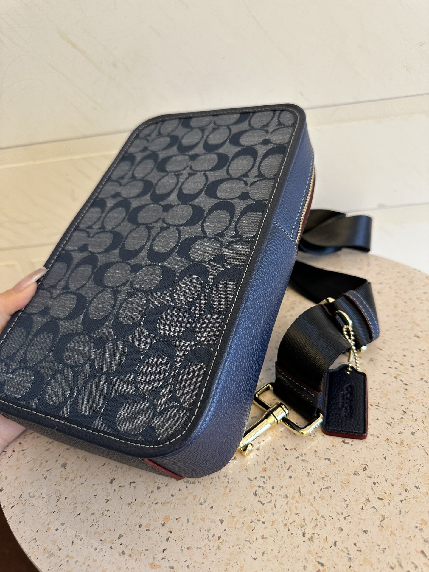 Coach 新款COACH 蔻驰 C9867 CG993香布雷牛仔 TURNER竖款 男士 老花胸包斜挎包