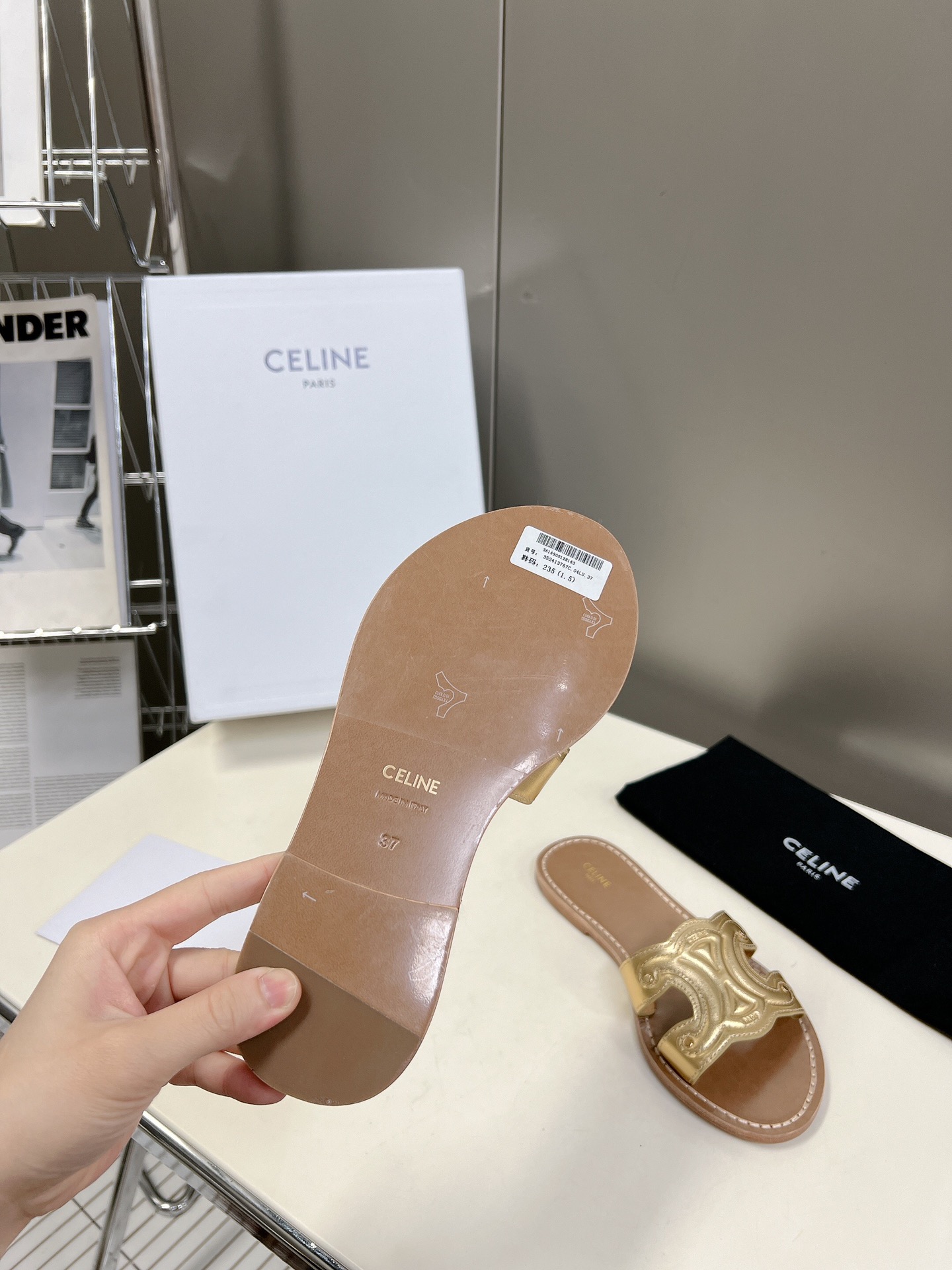 CELINE思琳代级别春夏新品凯旋门