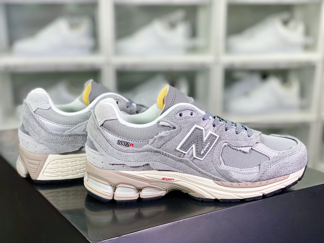 ML2002 series retro dad style casual sports jogging shoes ”Original Gray Light Gray Rag” M2002RDM