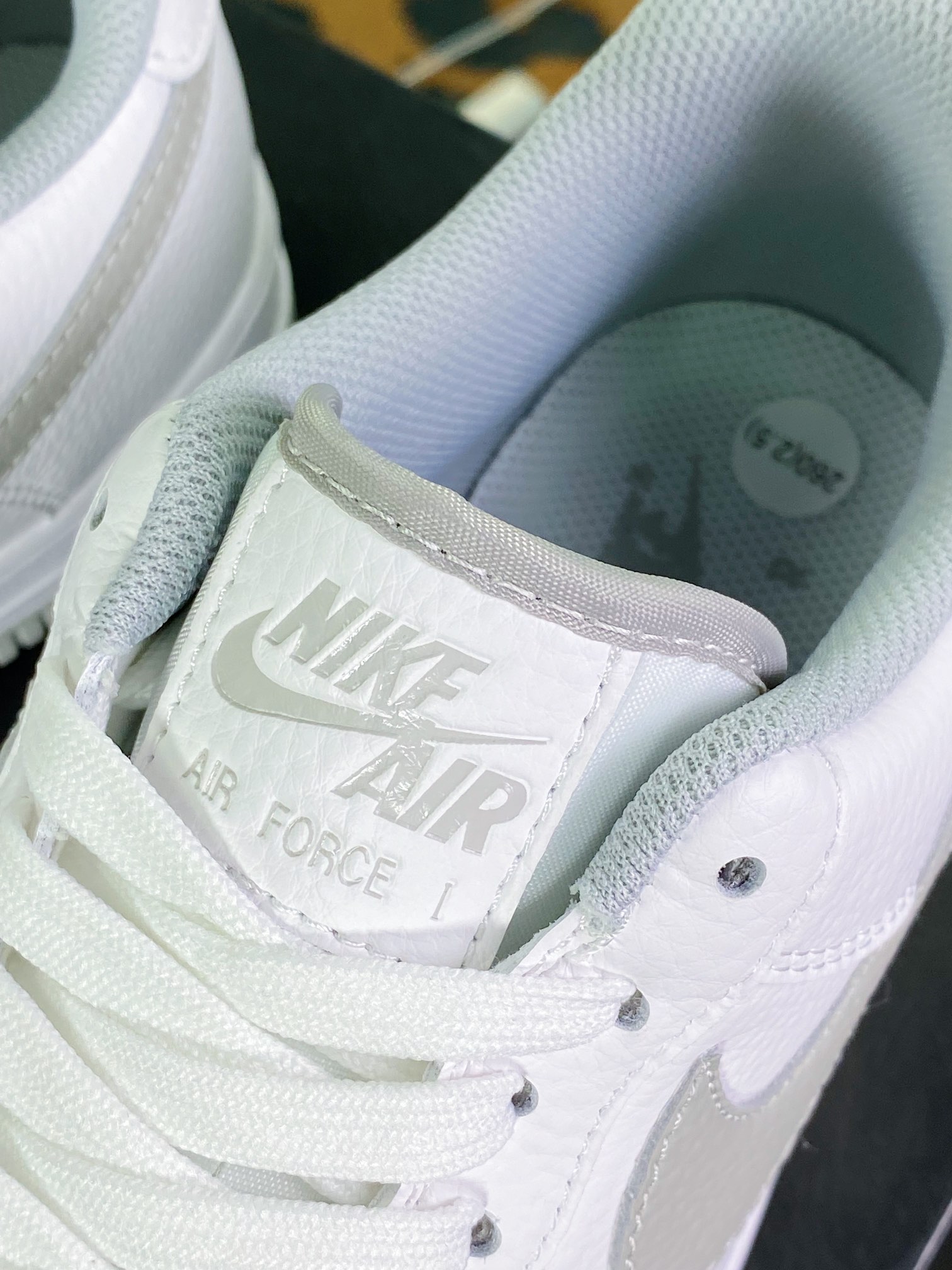 240 Air Force 1'07”40th Anniversary/White Grey”空军一号MN5263-121