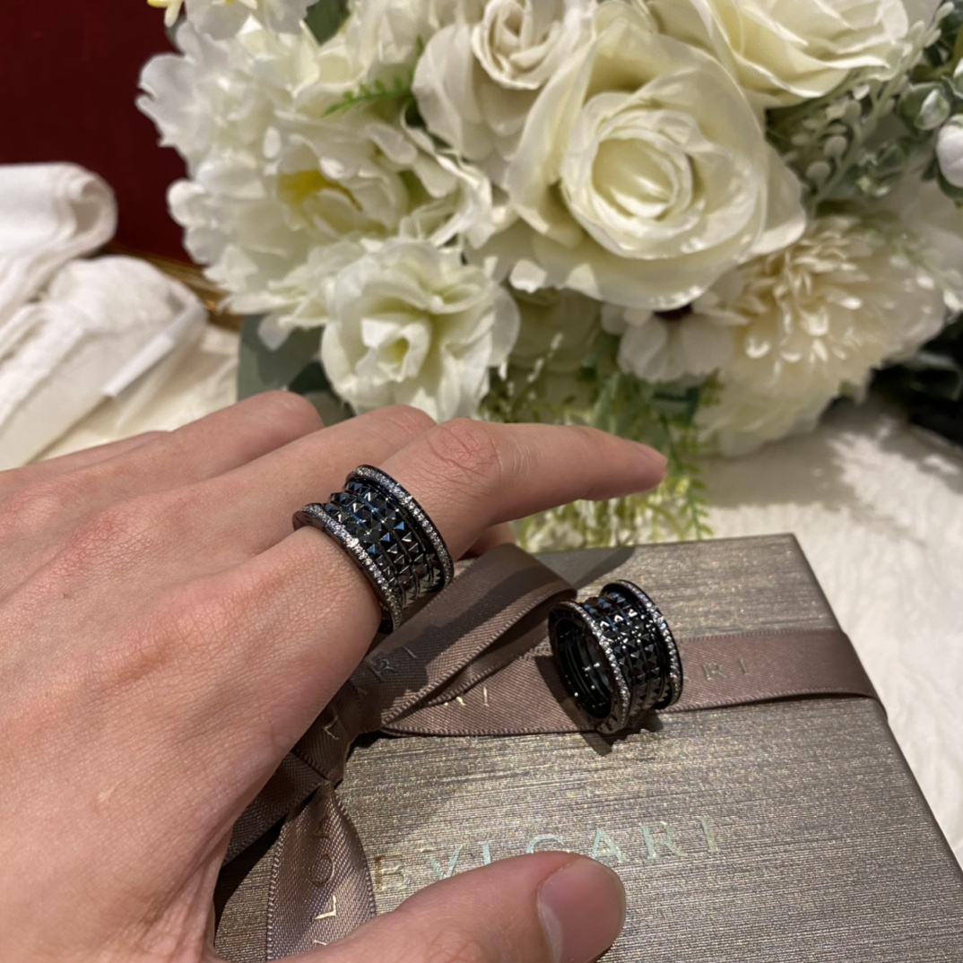 Bvlgari ring